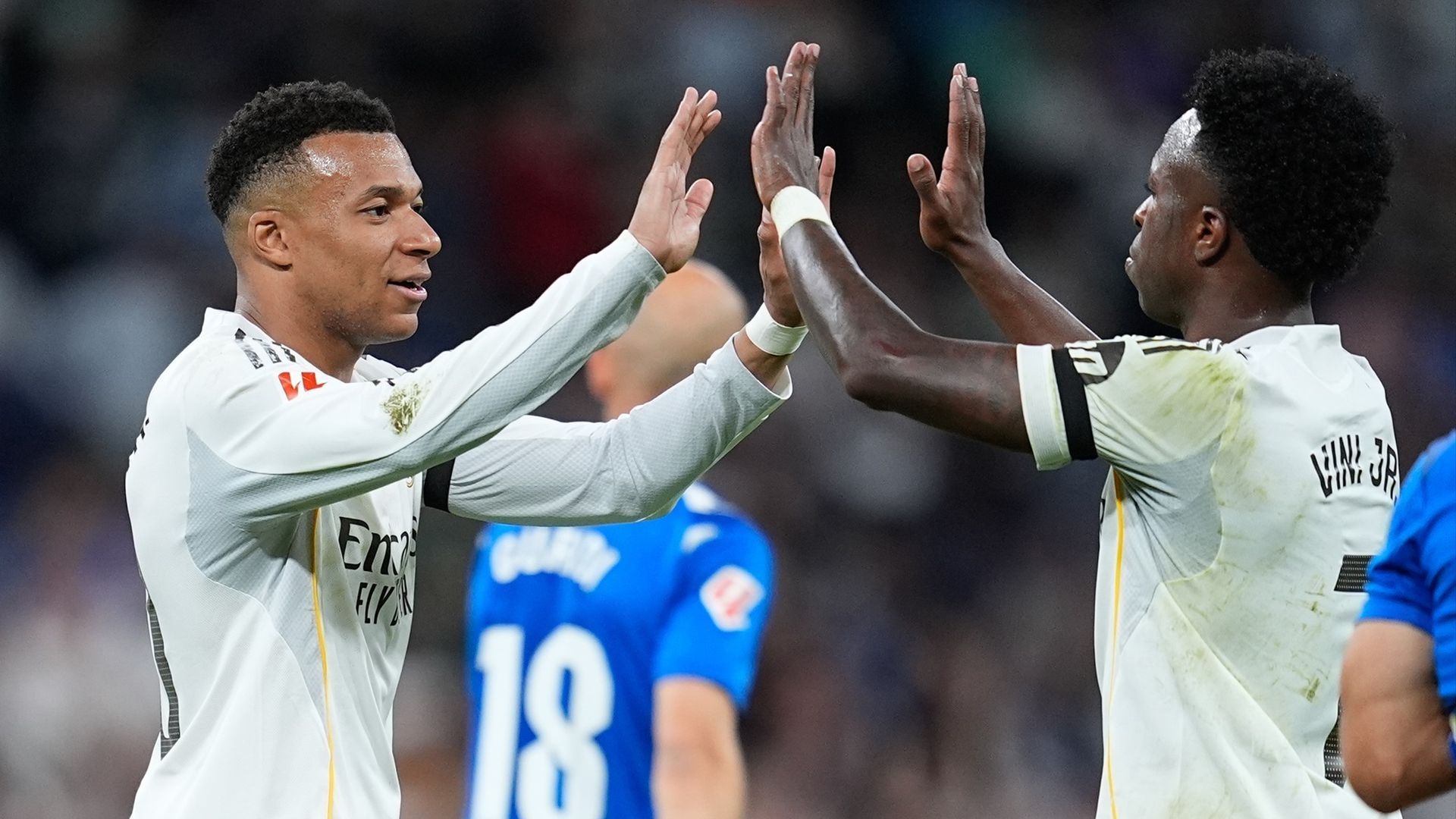 Kylian Mbappé y Vinicius Junior Kylian Mbappé y Vinicius Junior