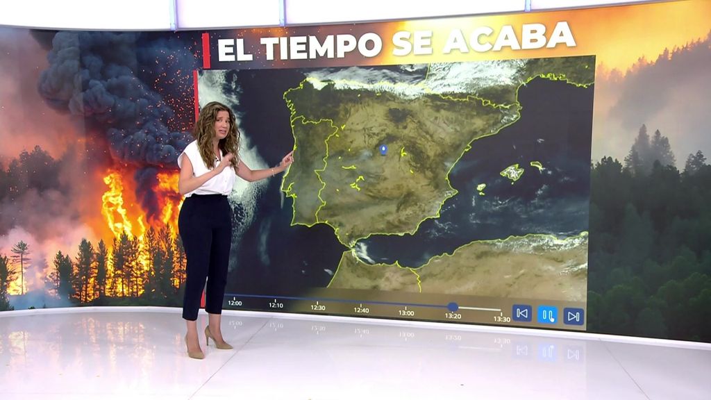 La bajada de las temperaturas y el aumento de la humedad abren una "ventana de oportunidad" en la extinción de los incendios antes de una nueva ola de calor
