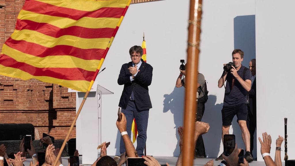 Los tres mossos que ayudaron a Carles Puigdemont a fugarse de la justicia española, más cerca del banquillo
