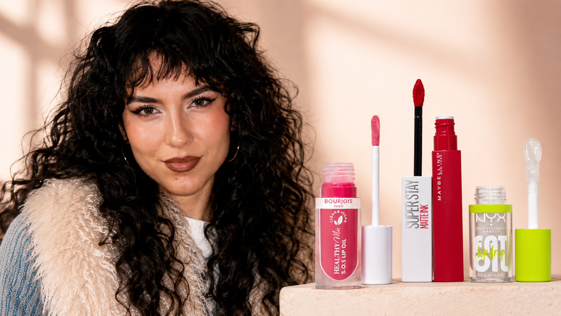 Colage de colores de pintalabios que son tendencia según la maquilladora Alicia Díaz Colage de colores de pintalabios que son tendencia según la maquilladora Alicia Díaz