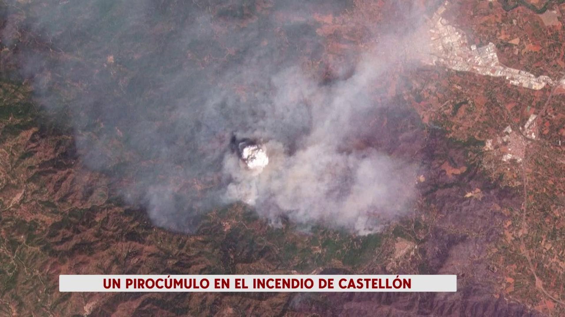 El pirocúmulo del incendio de Castellón