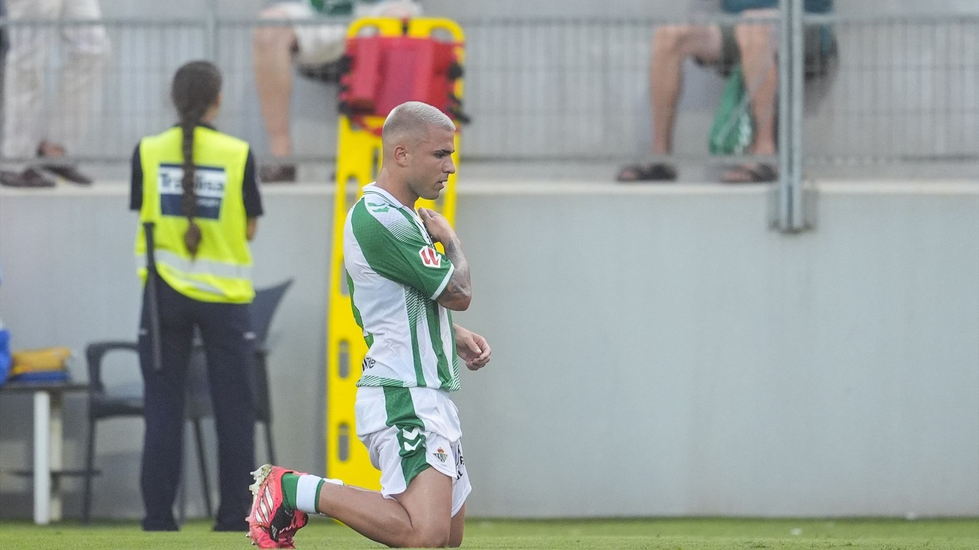 Pablo García, contra el Lyon