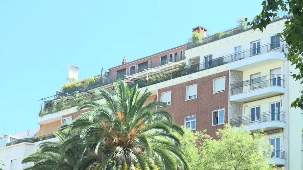 La Comunidad de Madrid venderá el ático en Chamberí que compró como oficina para Ayuso: el dinero se destinará a "la reconstrucción" tras los incendios