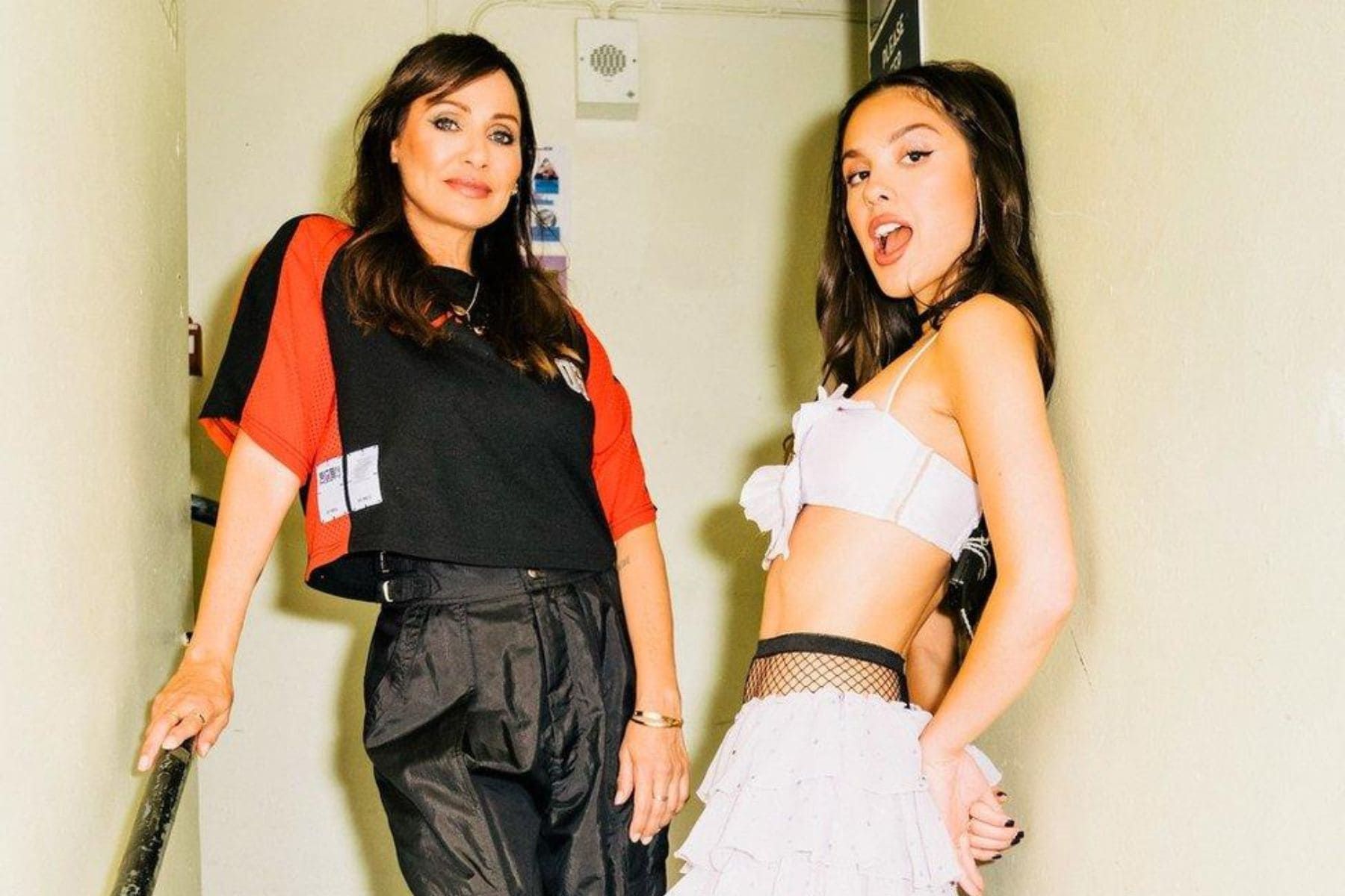 Natalie Imbruglia y Olivia Rodrigo