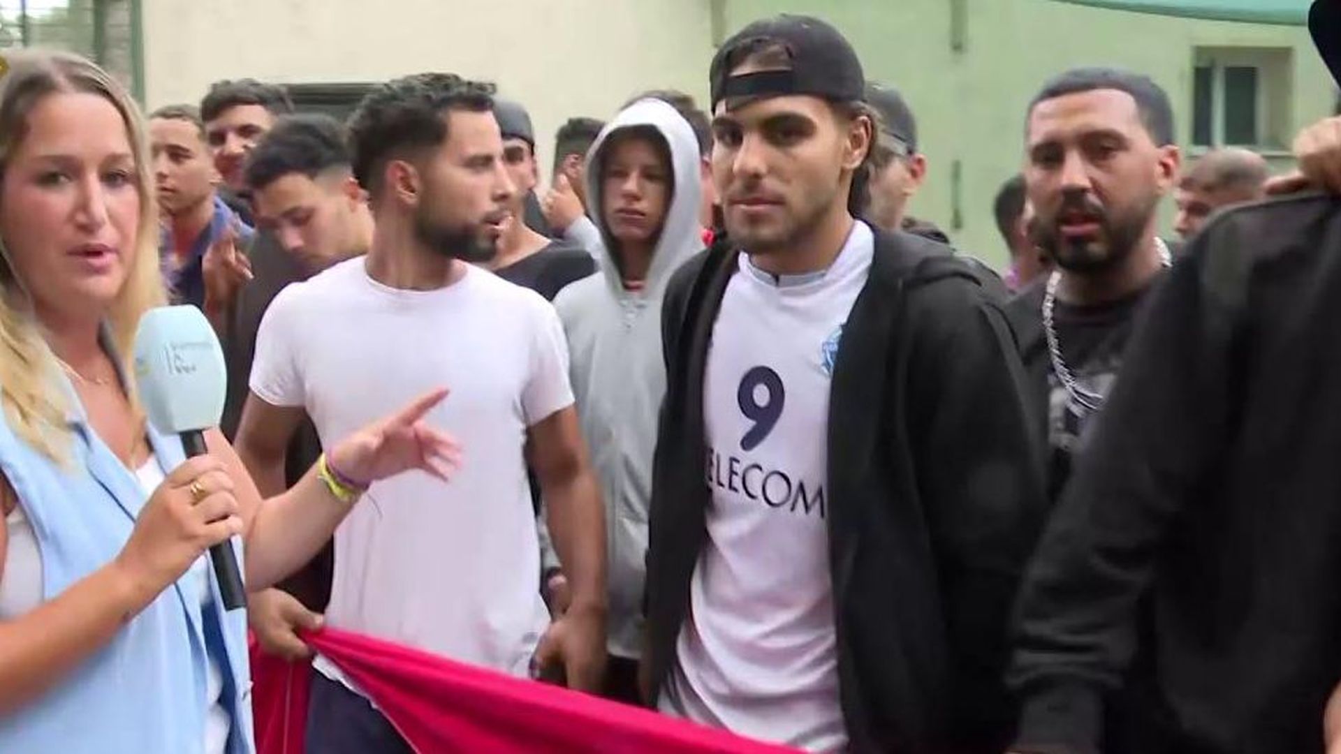 Hablamos con inmigrantes recién llegados a Ceuta: "Hemos llegado nadando. En Marruecos no hay trabajo"
