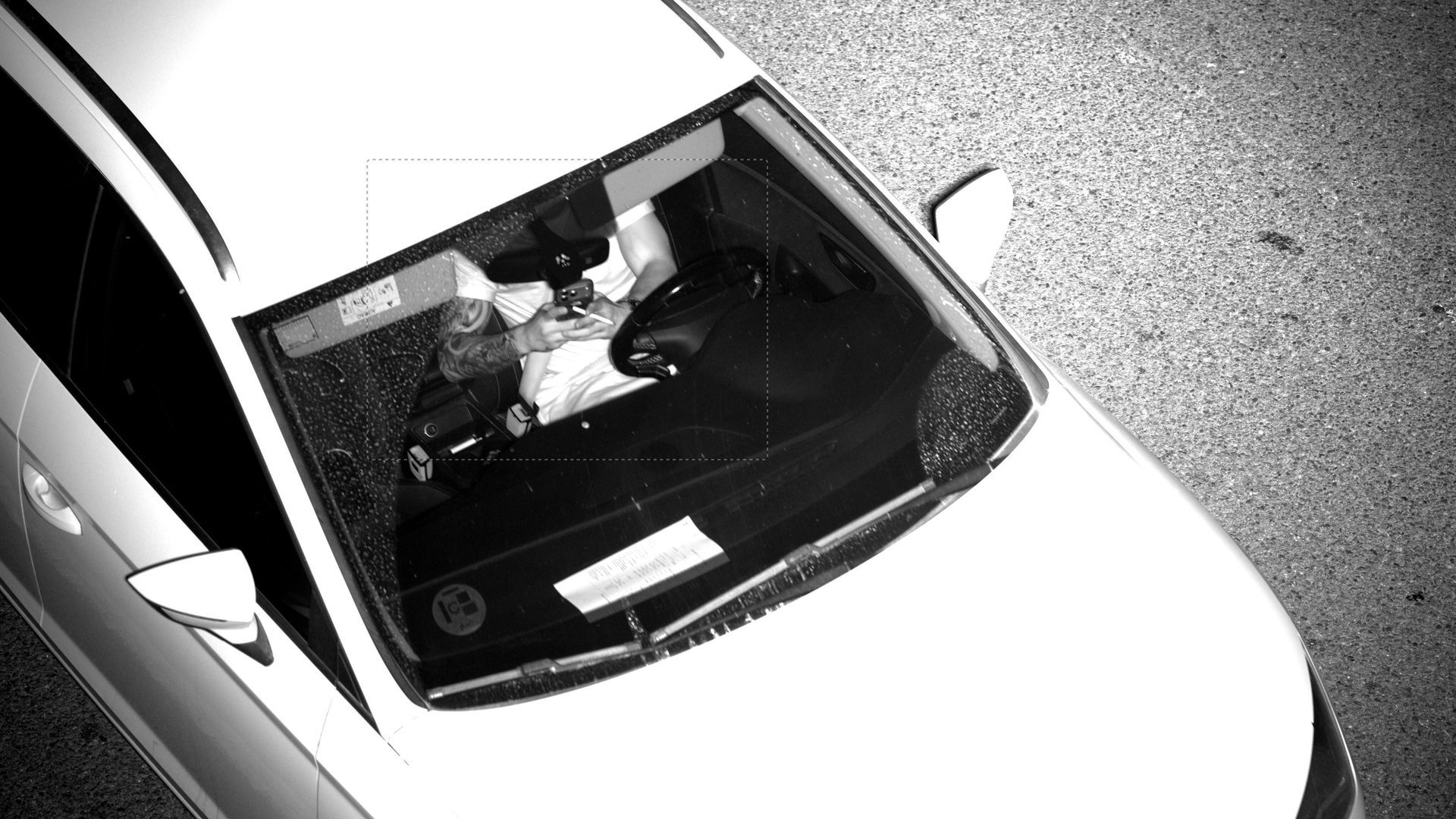 Han detectado 8.500 casos de uso del móvil al volante