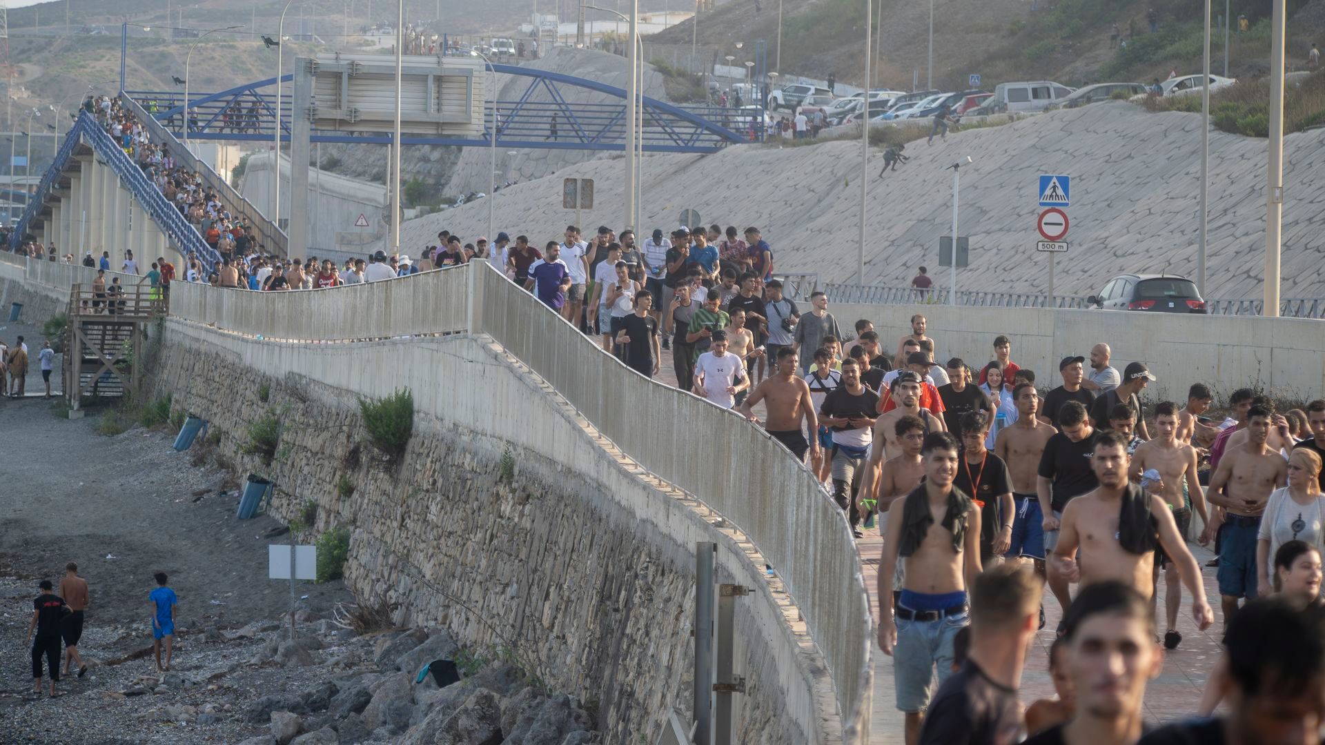 La entrada de miles de migrantes a Ceuta