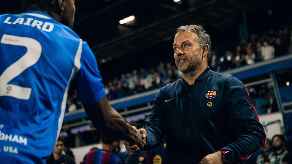 La afición del Barça elige entre Ferran Torres y Julián Álvarez