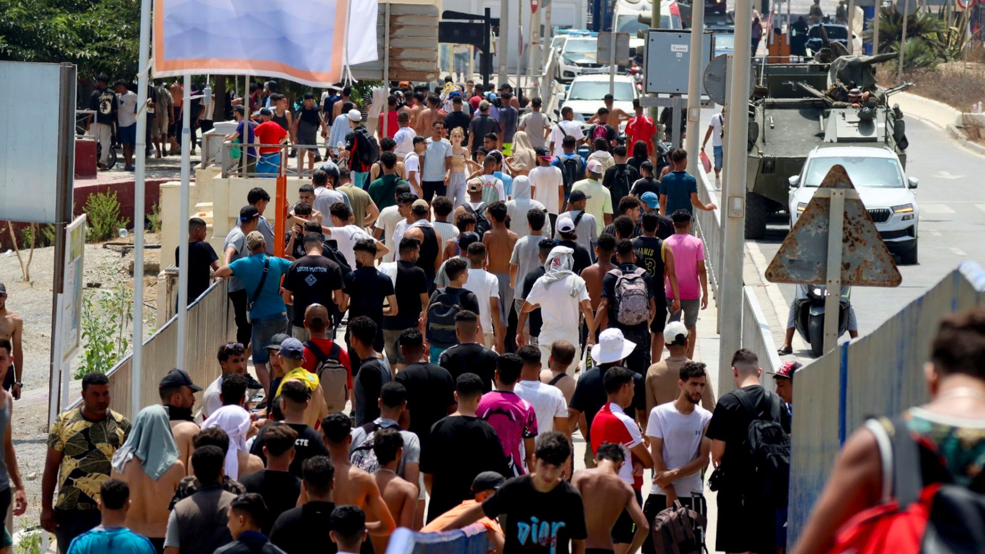 Un migrante resulta herido al recibir una puñalada en una pelea con otro compatriota en Ceuta Un migrante resulta herido al recibir una puñalada en una pelea con otro compatriota en Ceuta
