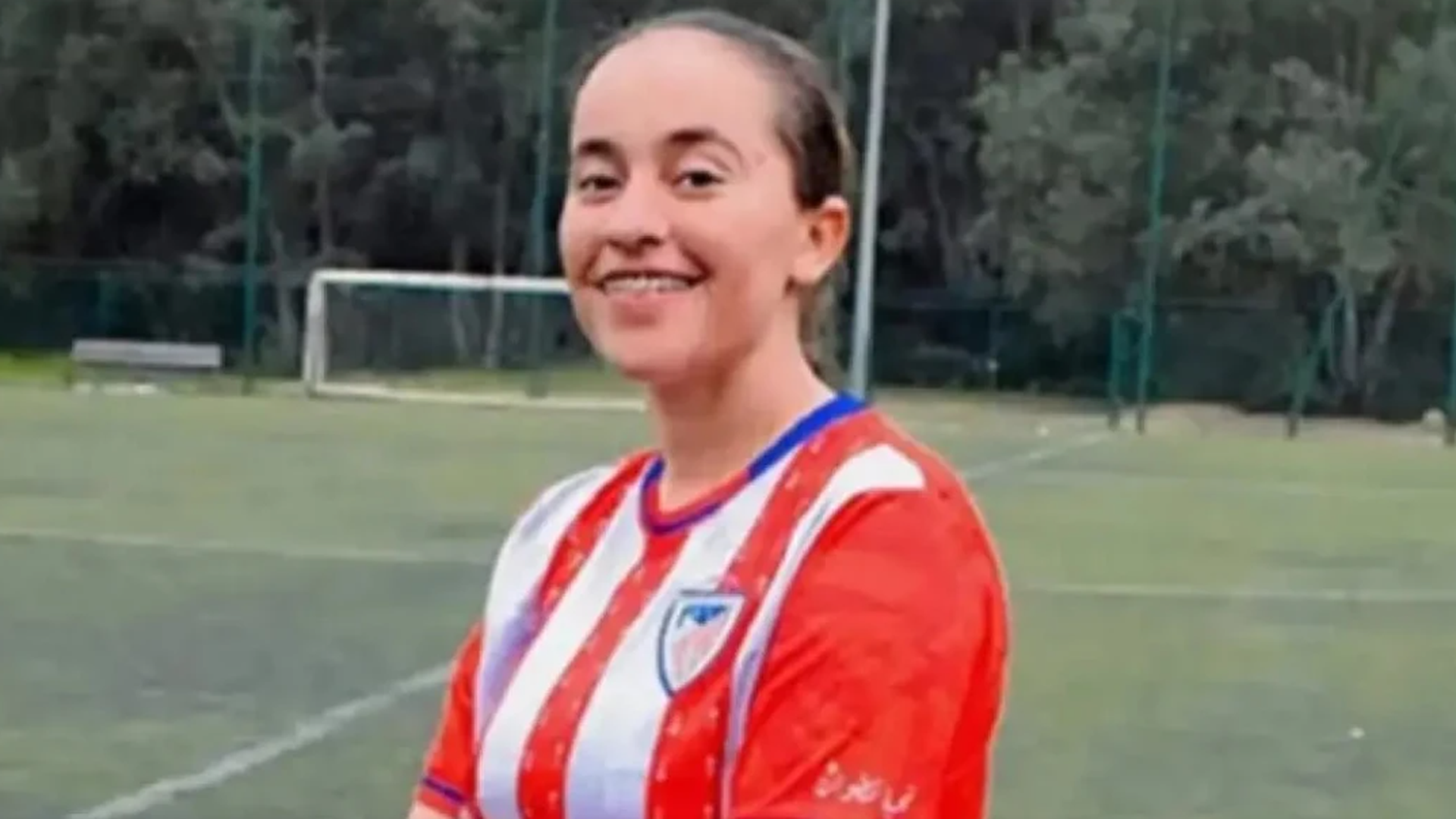 Faten, una promesa del fútbol femenino marroquí, muere al intentar cruzar a nado la costa de Ceuta: buscaba "una vida mejor y un futuro" Faten, una promesa del fútbol femenino marroquí, muere al intentar cruzar a nado la costa de Ceuta: buscaba "una vida mejor y un futuro"