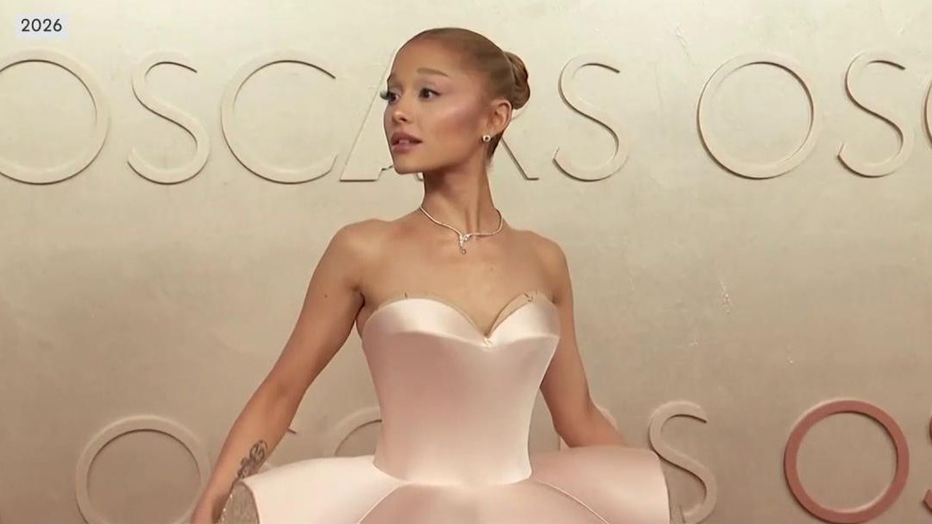 Ariana Grande, la última víctima de las críticas a su aspecto en redes, se toma un tiempo