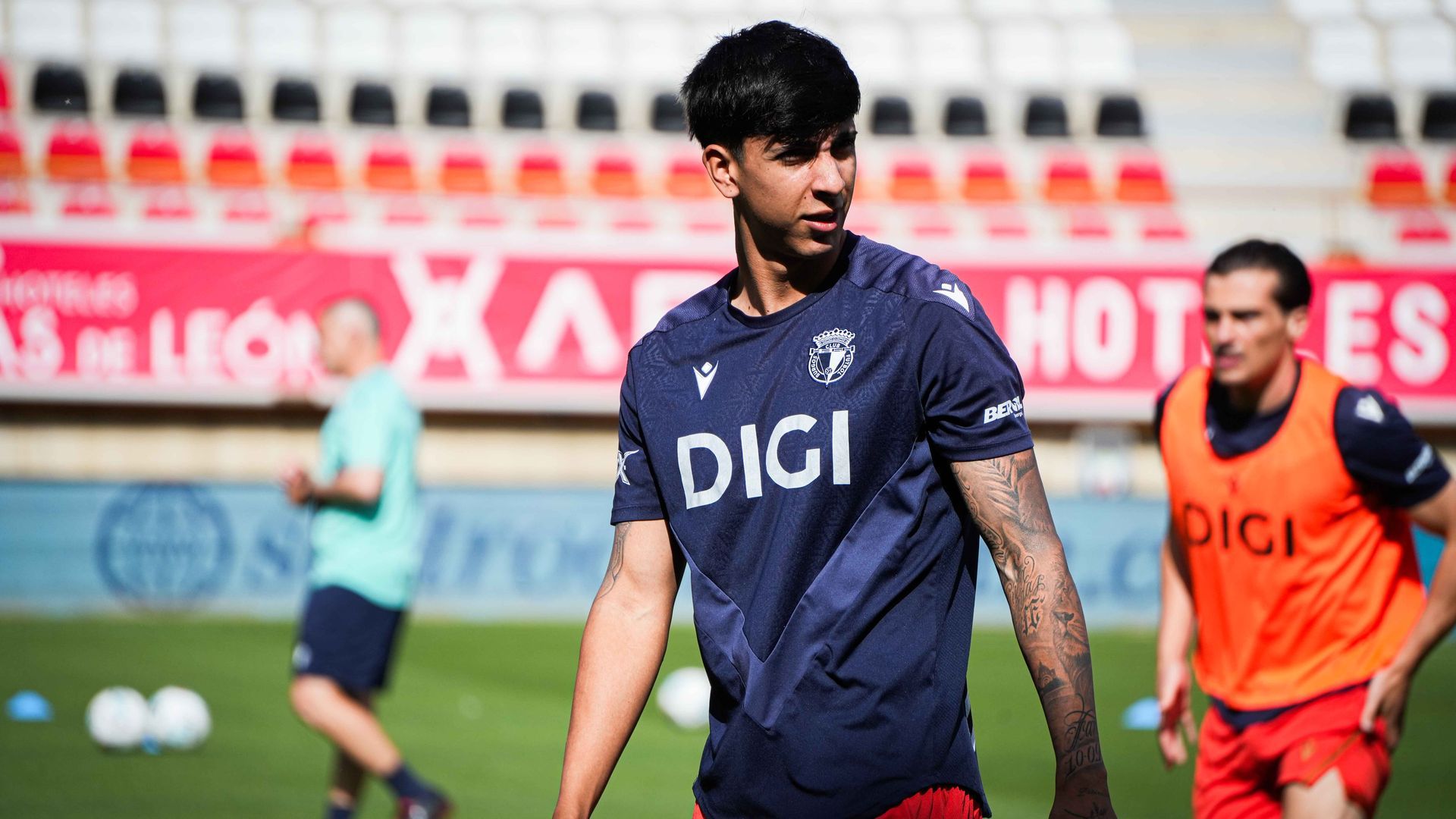 Hugo Cuenca, con el Burgos.