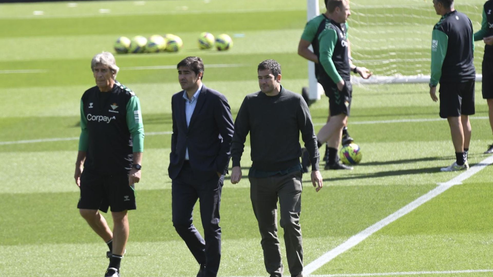Manuel Pellegrini, junto a Ángel Haro y Ramón Alarcón