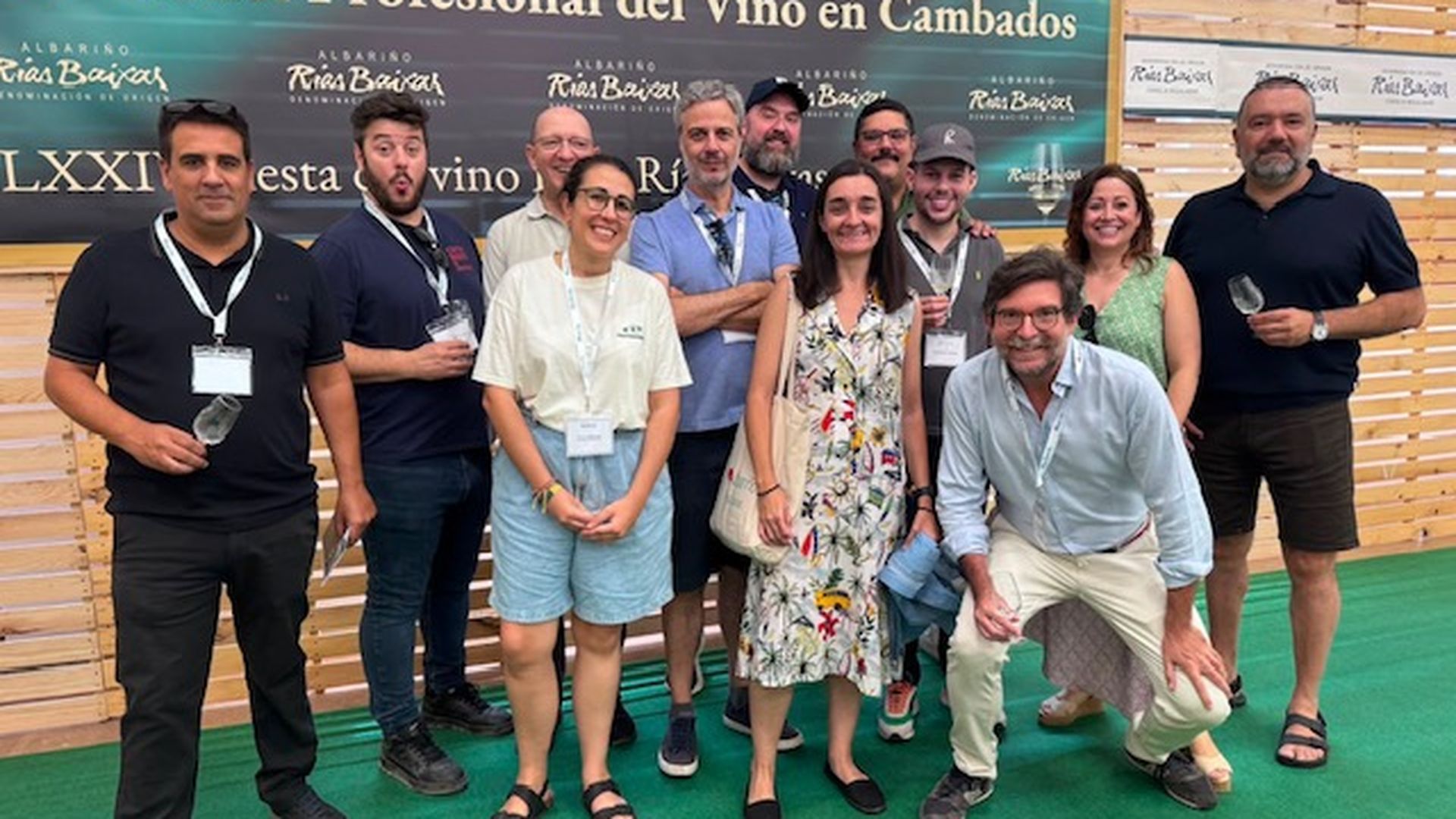 Catadores en el Túnel del Vino