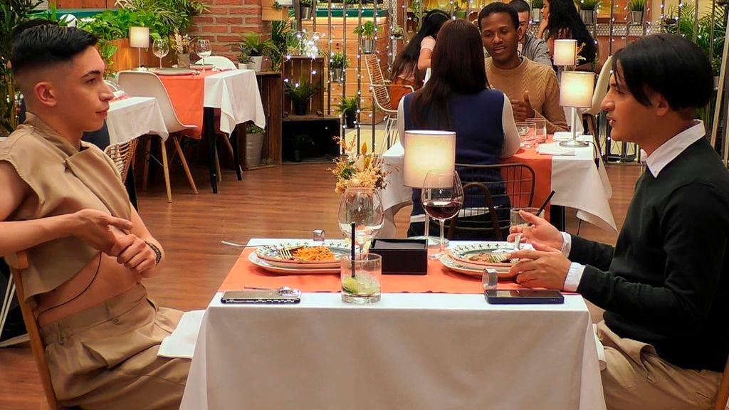 Cesar y Andrés tienen una cita tensa y cargada de dardos: “Para diva, yo”