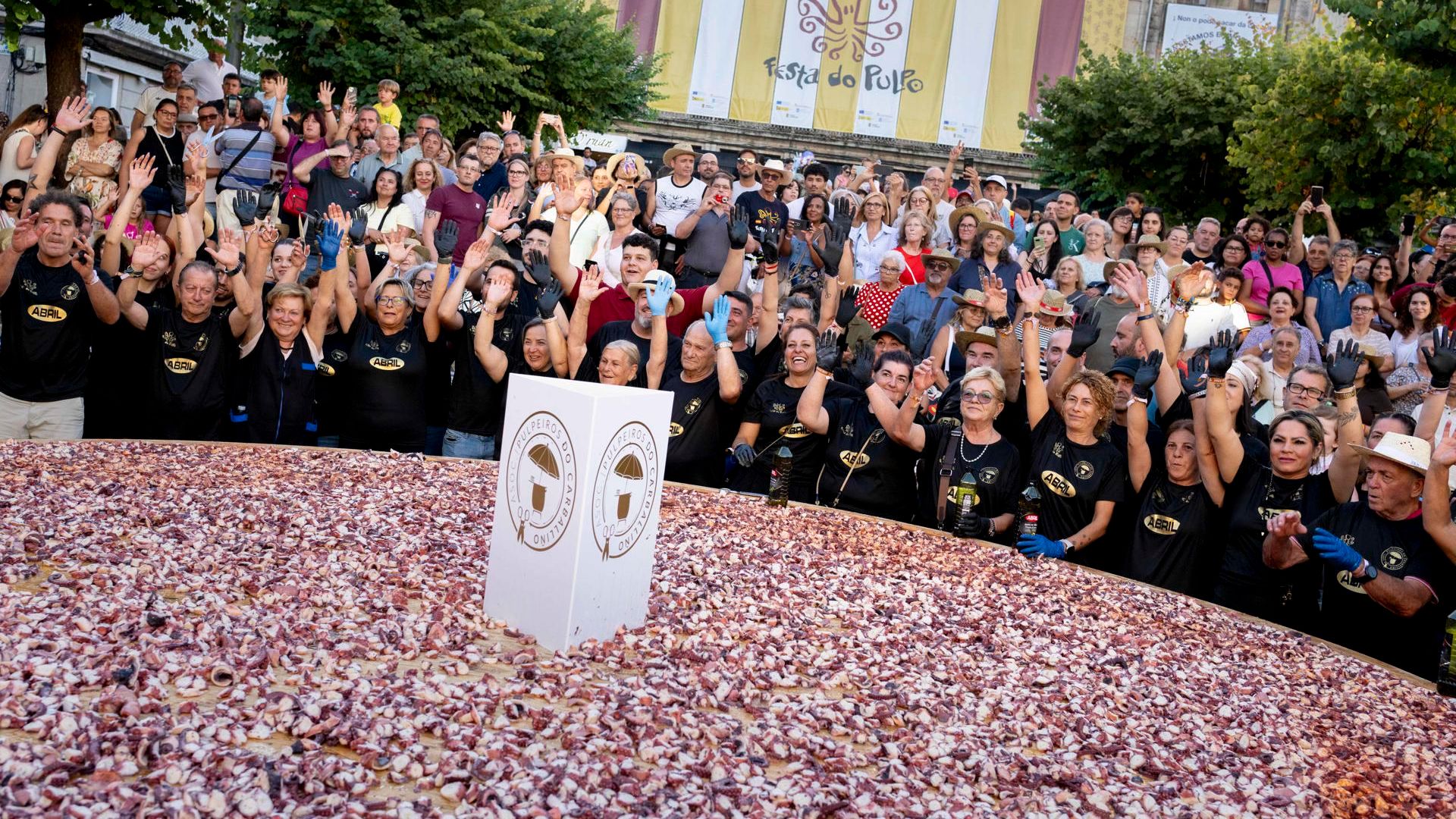 La tapa más grande del mundo La tapa más grande del mundo