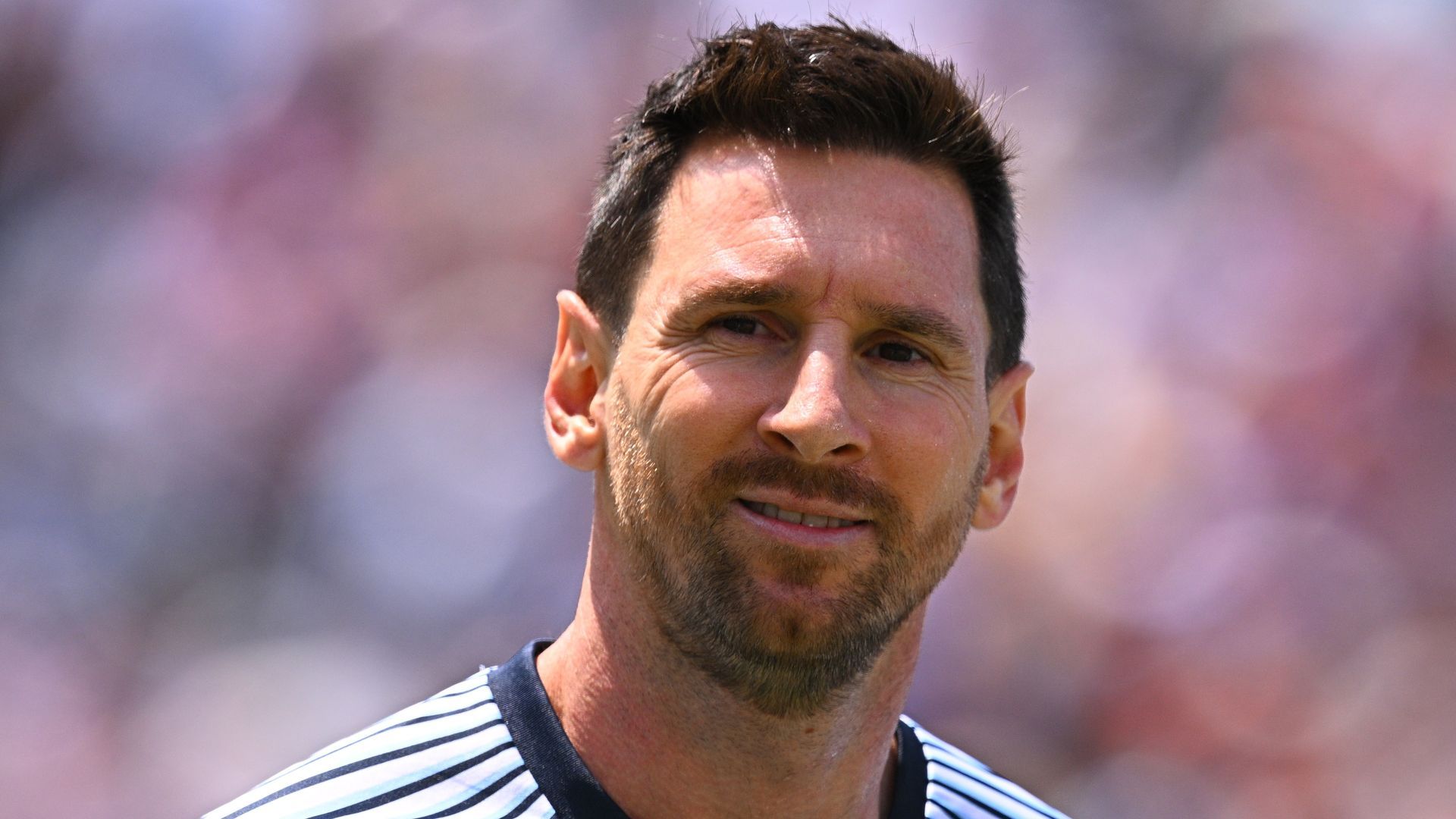 Leo Messi dona 80.000 euros para la reconstrucción de la Sierra Oeste de Madrid tras el incendio Leo Messi dona 80.000 euros para la reconstrucción de la Sierra Oeste de Madrid tras el incendio