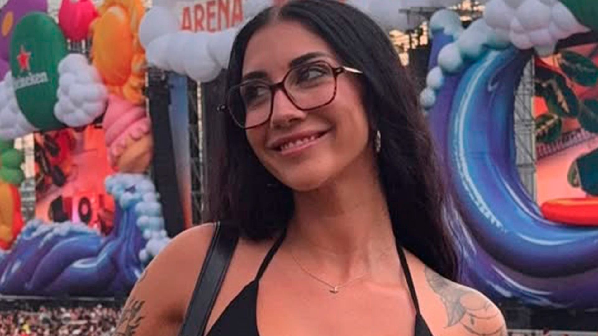 Primeras imágenes de Naomi Asensi, acaramelada y de la mano con el futbolista con el que se la relaciona Primeras imágenes de Naomi Asensi, acaramelada y de la mano con el futbolista con el que se la relaciona