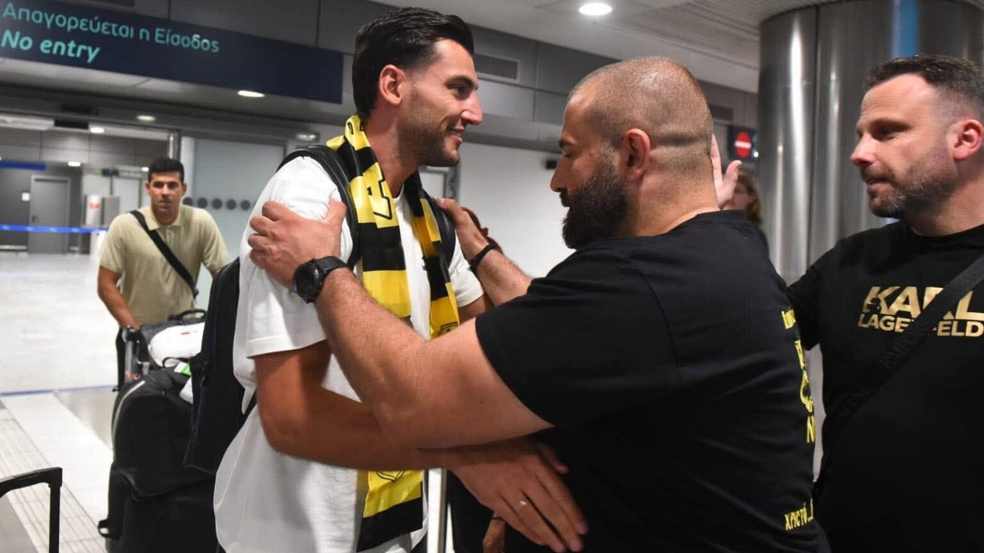 Rafa Mir, recién fichado por el Aris de Salónica