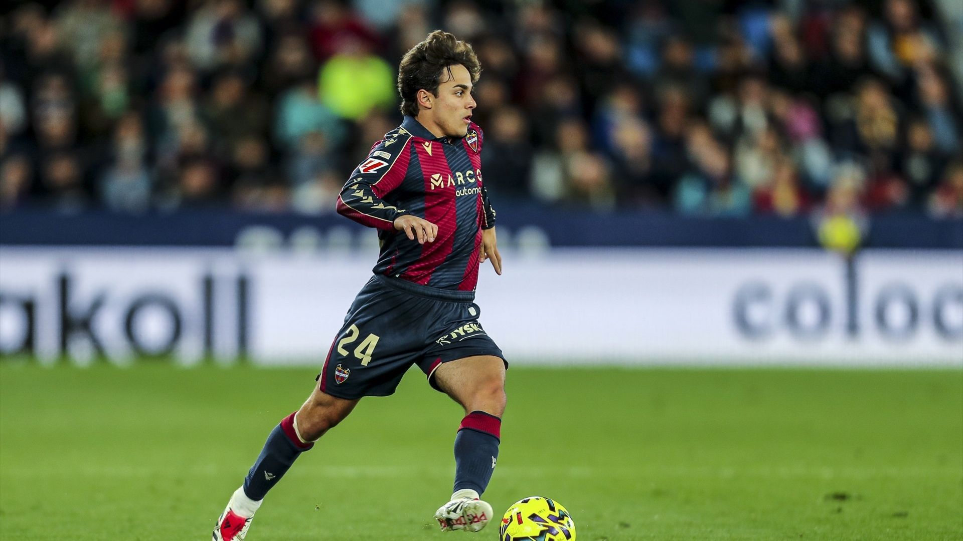 Carlos Álvarez durante un partido del Levante la temporada pasada