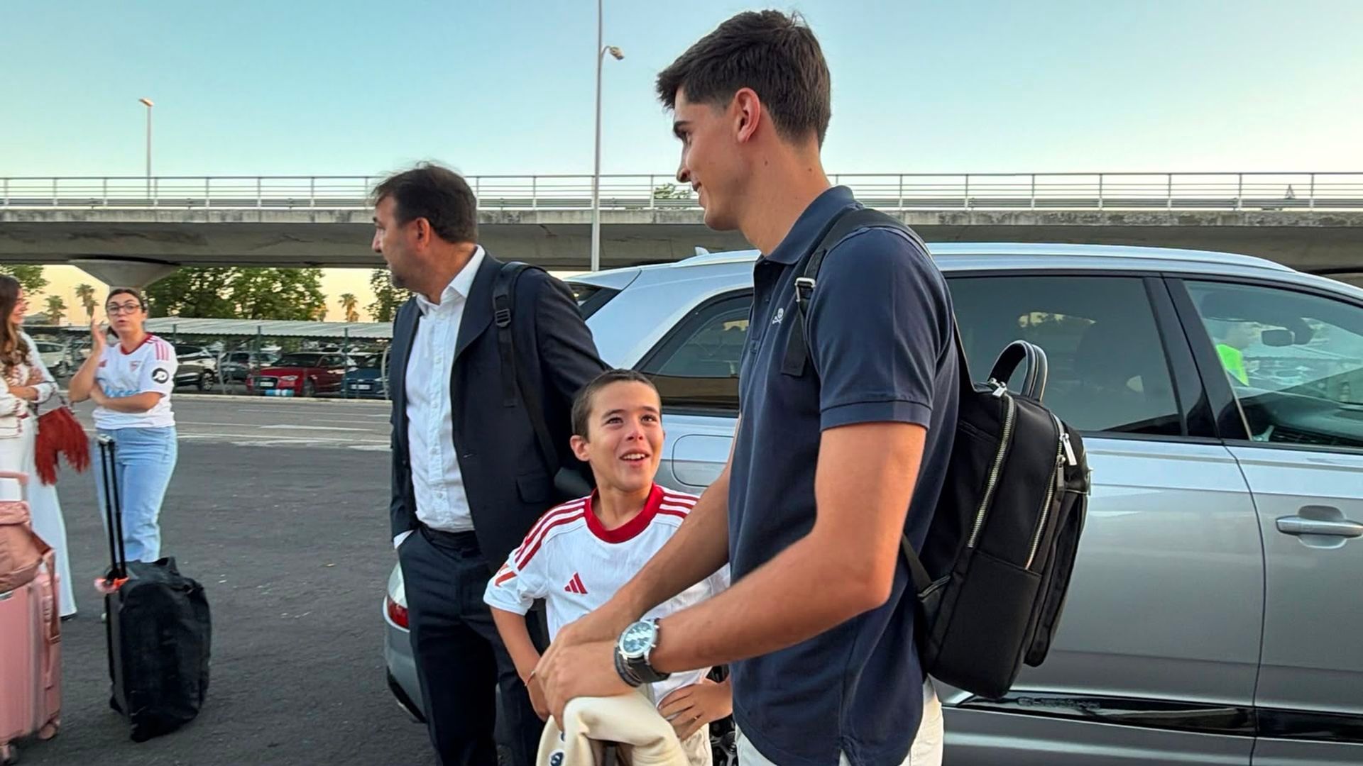 Daniel, despidiéndose de Juanlu Sánchez
