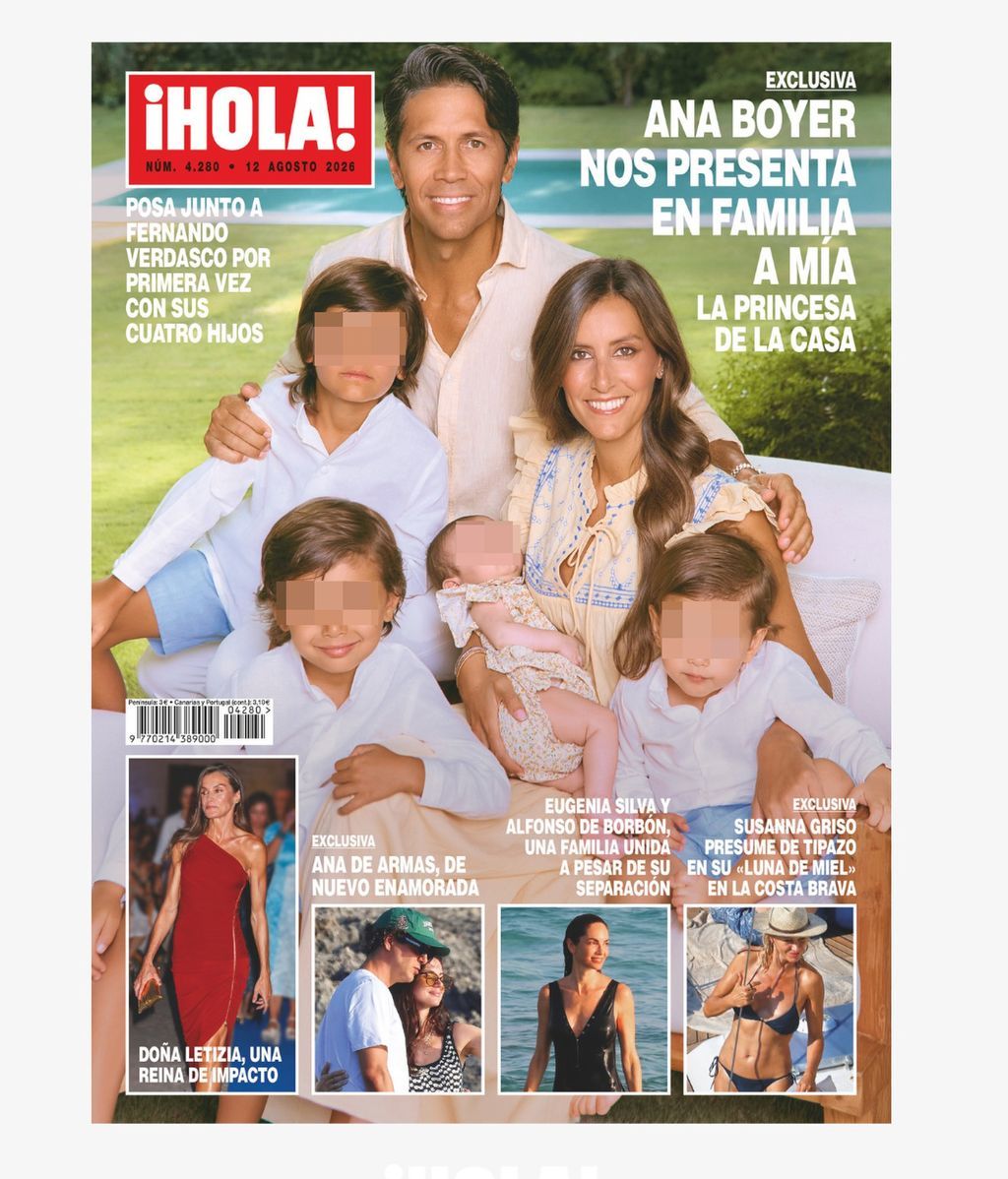 El posado de Ana Boyer y Verdasco con sus cuatro hijos