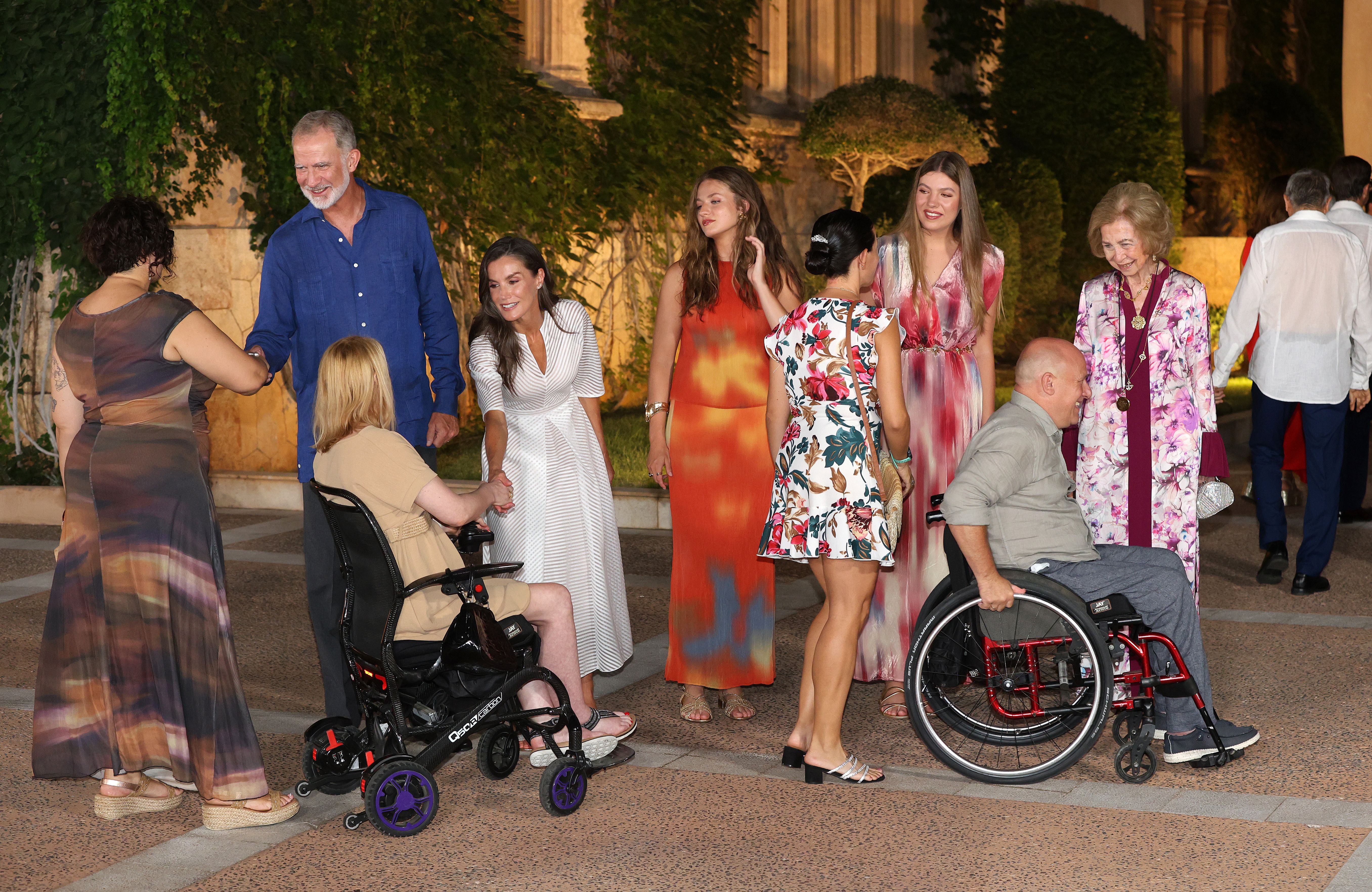 La recepción de la familia real en el Palacio de Marivent
