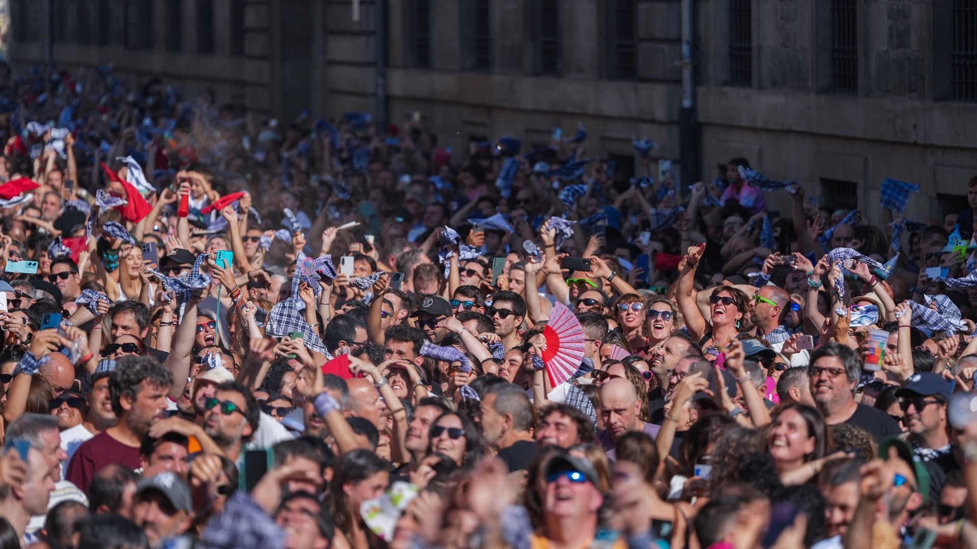 La huelga de técnicos se deja sentir el día grande de las fiestas con las primeras cancelaciones La huelga de técnicos se deja sentir el día grande de las fiestas con las primeras cancelaciones