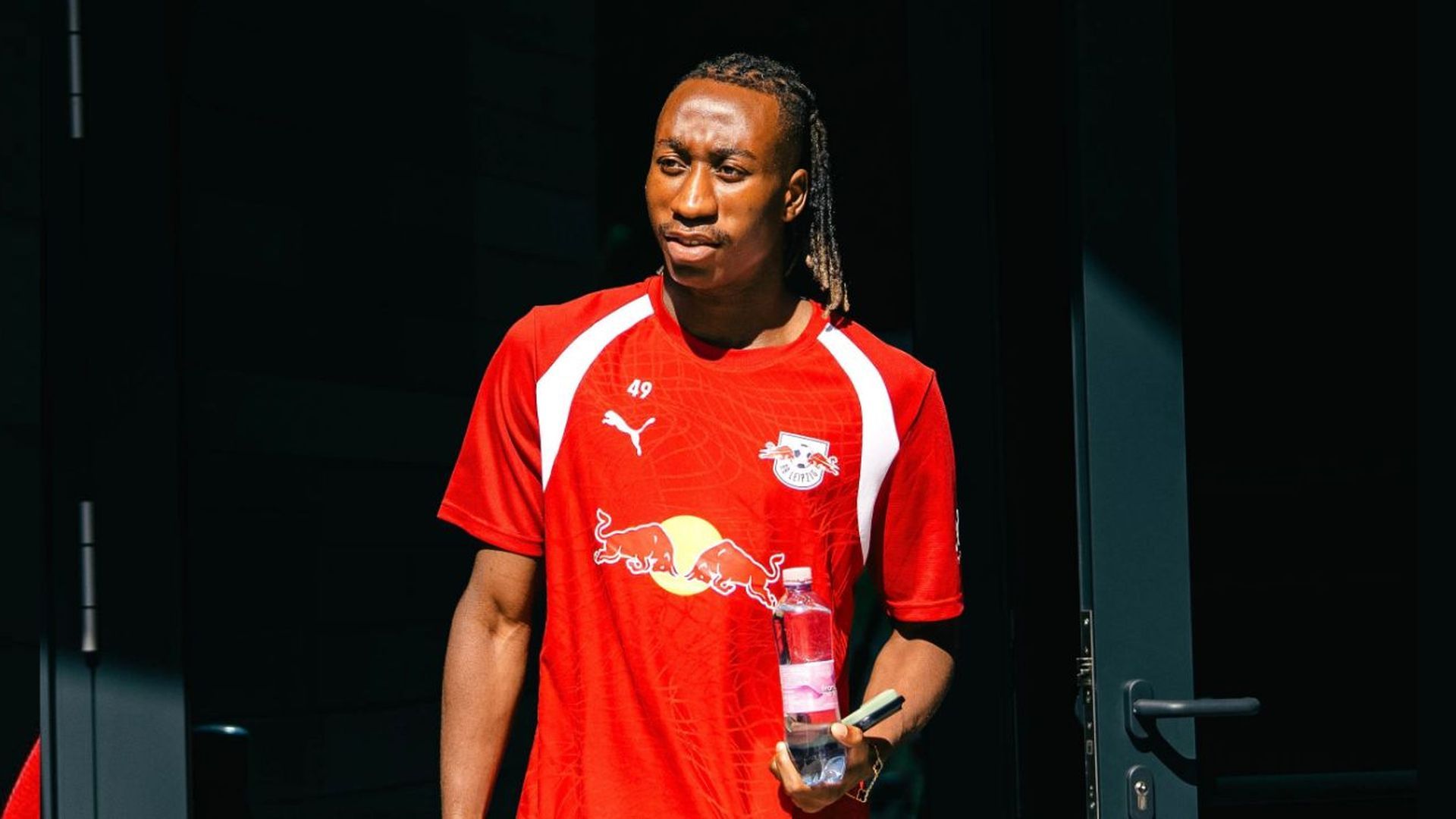Yan Diomande de nuevo en los entrenamientos del RB Leipzig Yan Diomande de nuevo en los entrenamientos del RB Leipzig