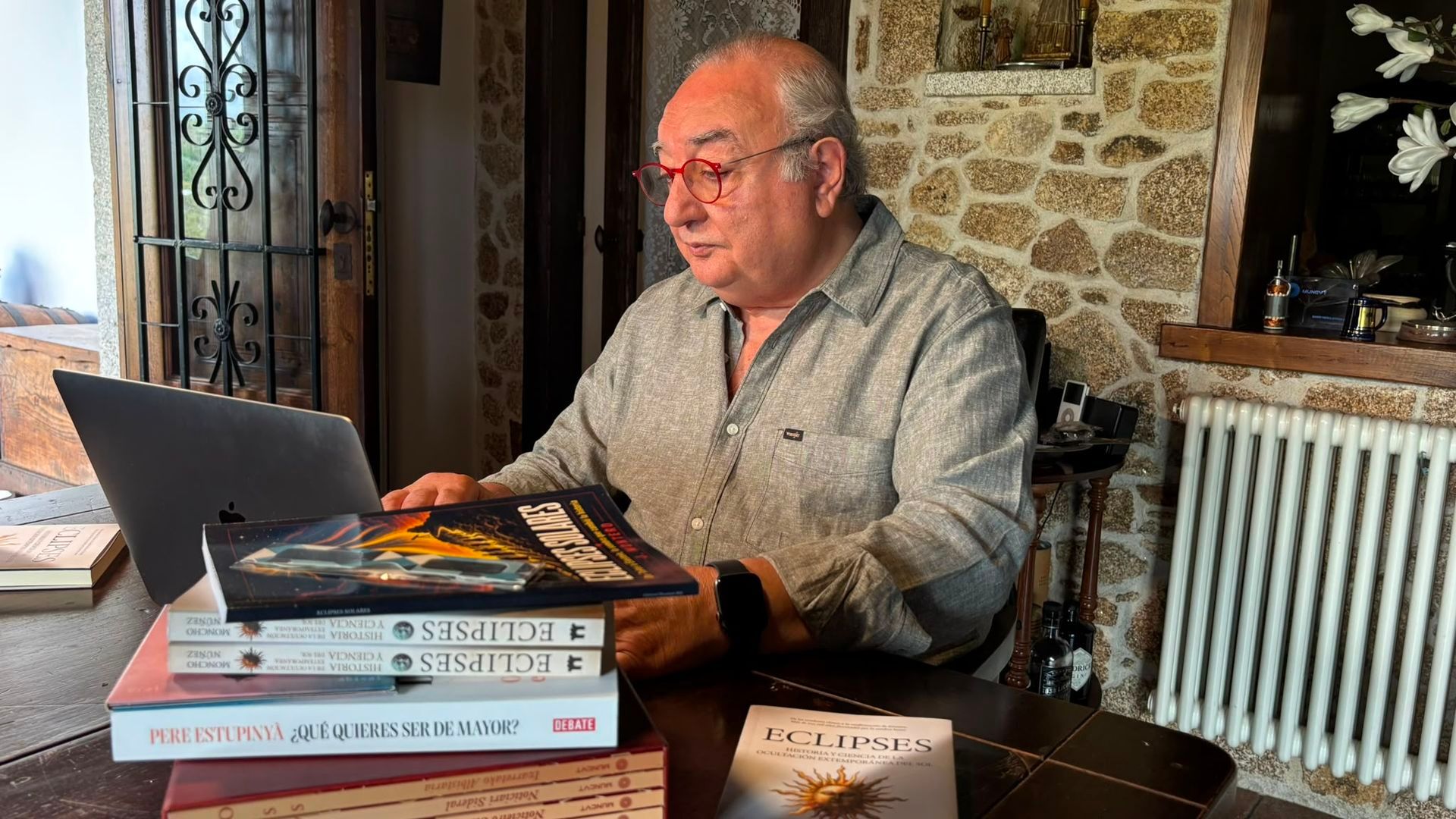 El gallego Moncho Núñez es profesor, divulgador, científico e hijo predilecto de A Coruña El gallego Moncho Núñez es profesor, divulgador, científico e hijo predilecto de A Coruña