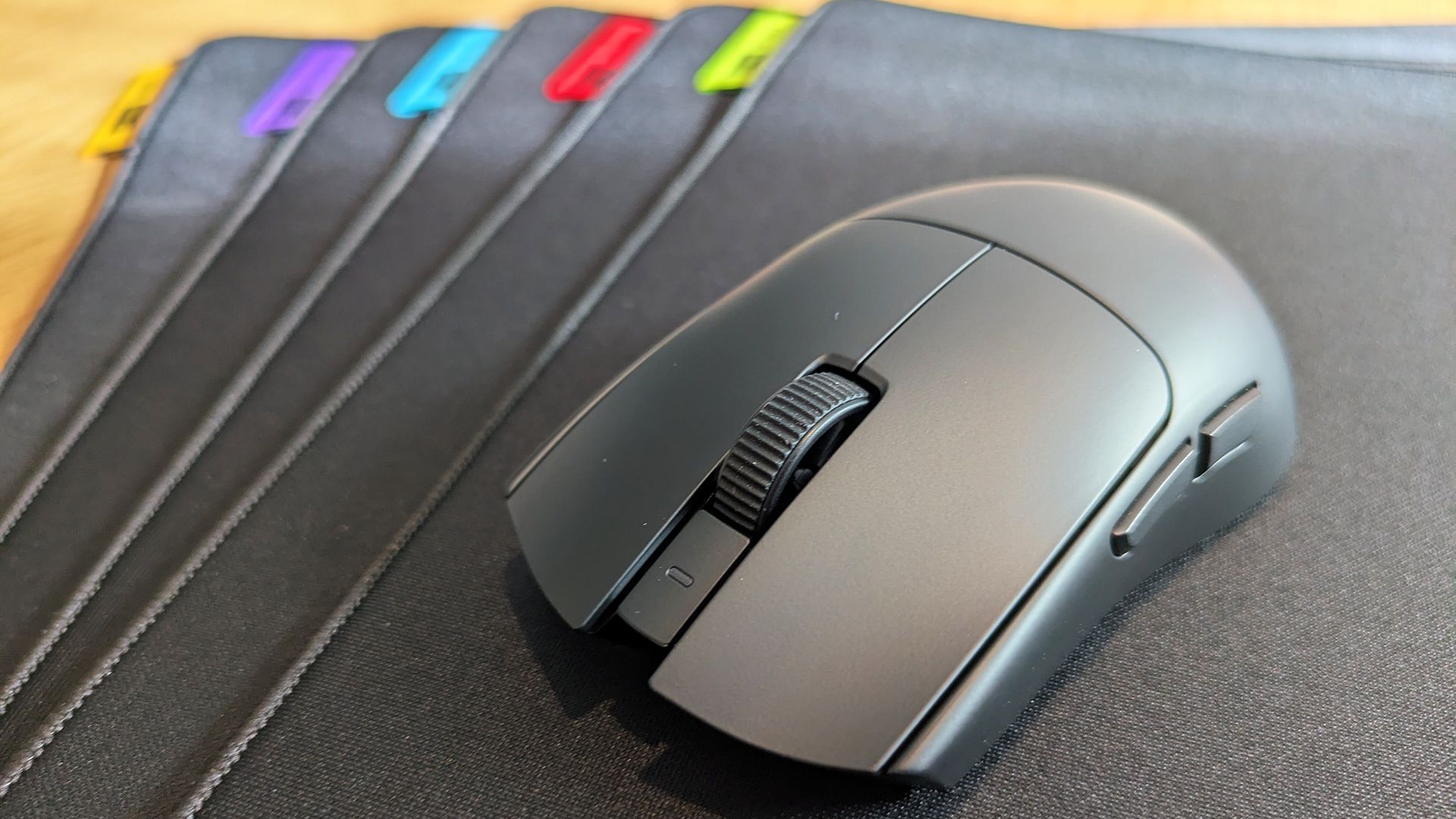 El nuevo Viper V4 Pro y la nueva gama de alfombrillas Gigantus V2 Pro El nuevo Viper V4 Pro y la nueva gama de alfombrillas Gigantus V2 Pro