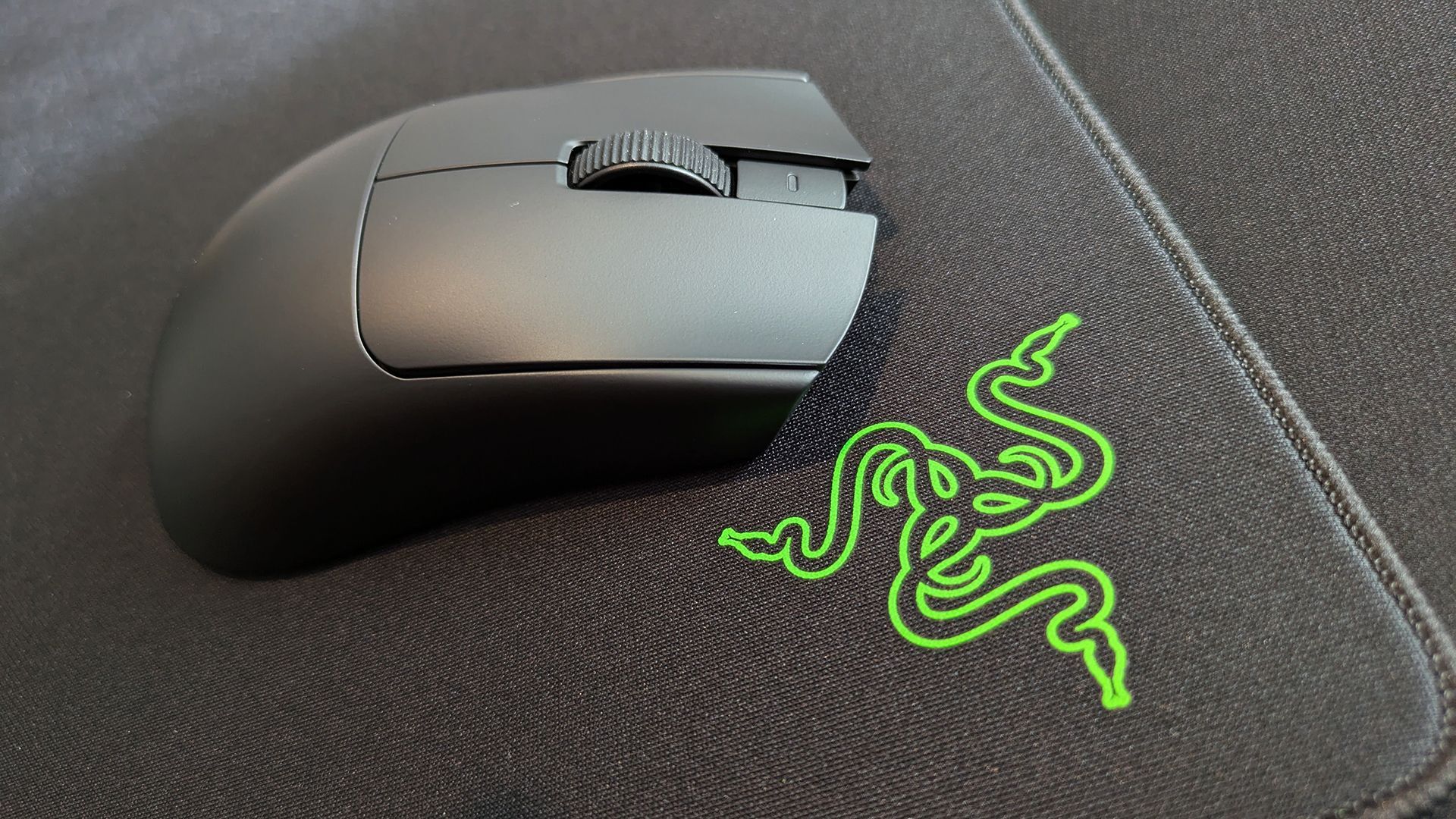 El Viper V4 Pro