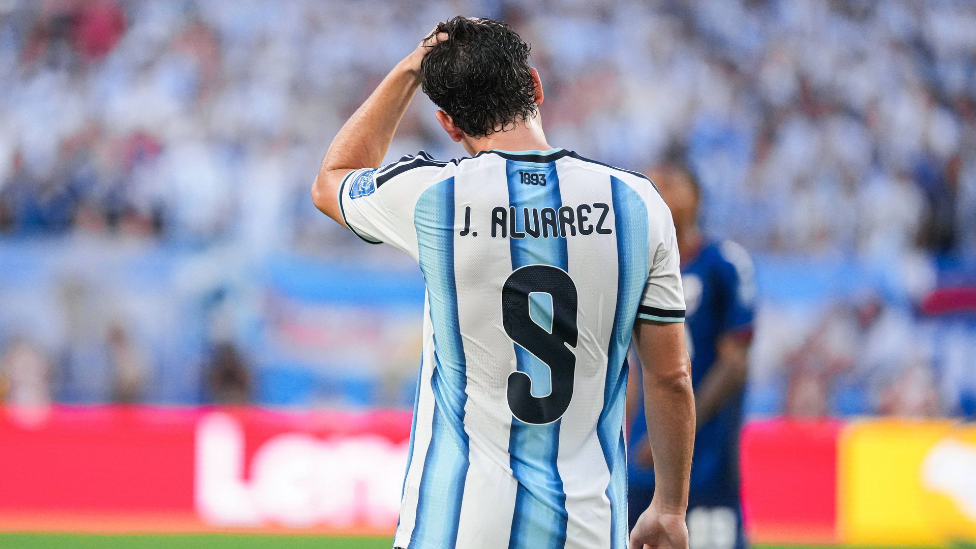 Julián Álvarez en el Mundial 2030