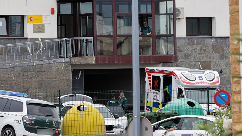 La reconstrucción del crimen del cuartel de Llanes: el agente Dámaso, obsesionado con su exmujer guardia civil, la mató tras sustraer el arma a un compañero