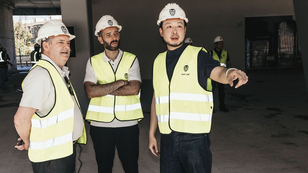 Kiat Lim visita la Basílica y el Nou Mestalla