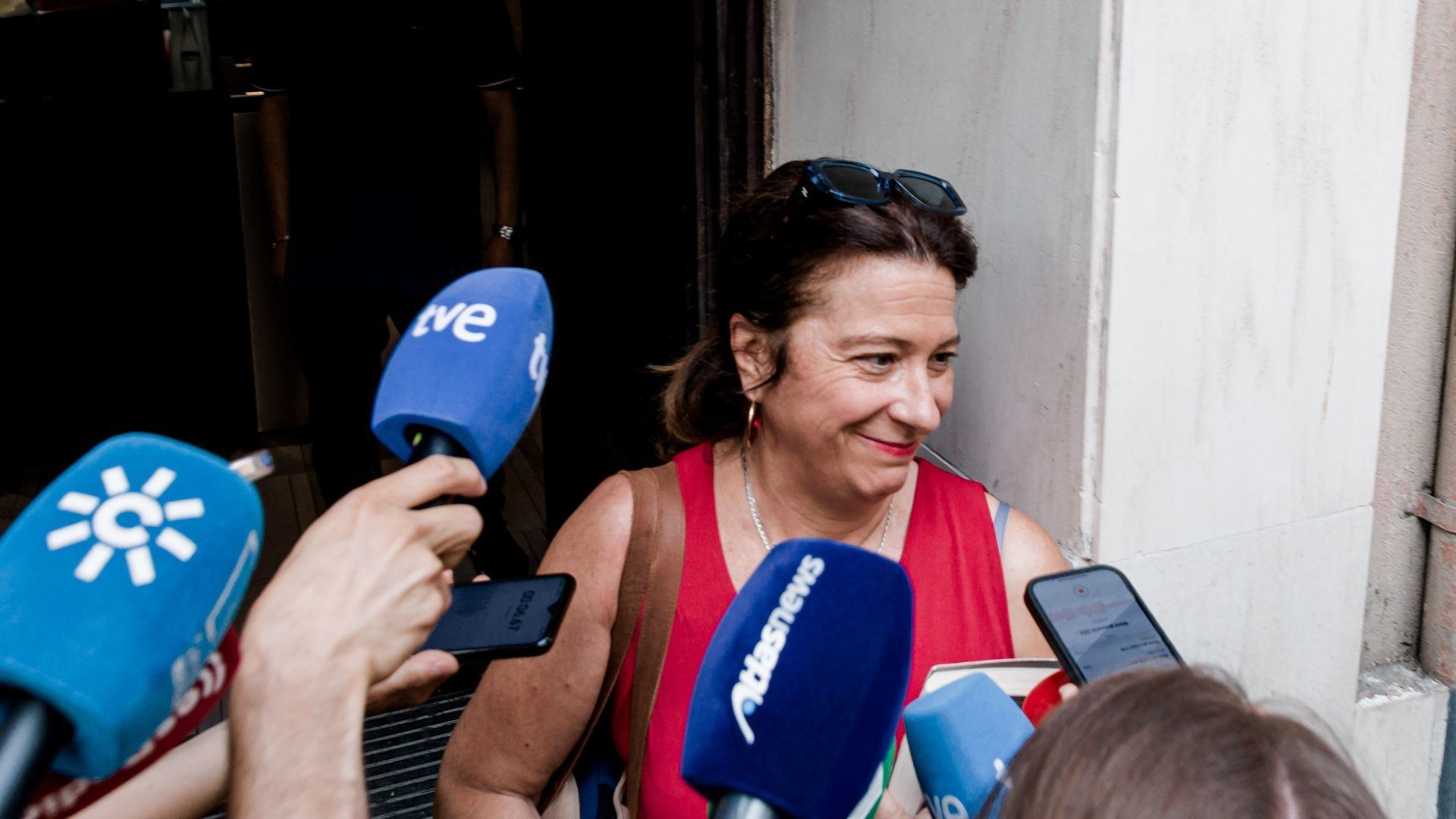 La exmilitante socialista Leire Díez a su salida de la sede del PSOE en Ferraz en junio de 2025 La exmilitante socialista Leire Díez a su salida de la sede del PSOE en Ferraz en junio de 2025