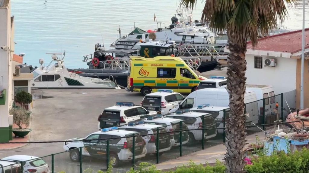 Muere un migrante al intentar entrar a Ceuta en parapente: perdió el control y cayó al mar
