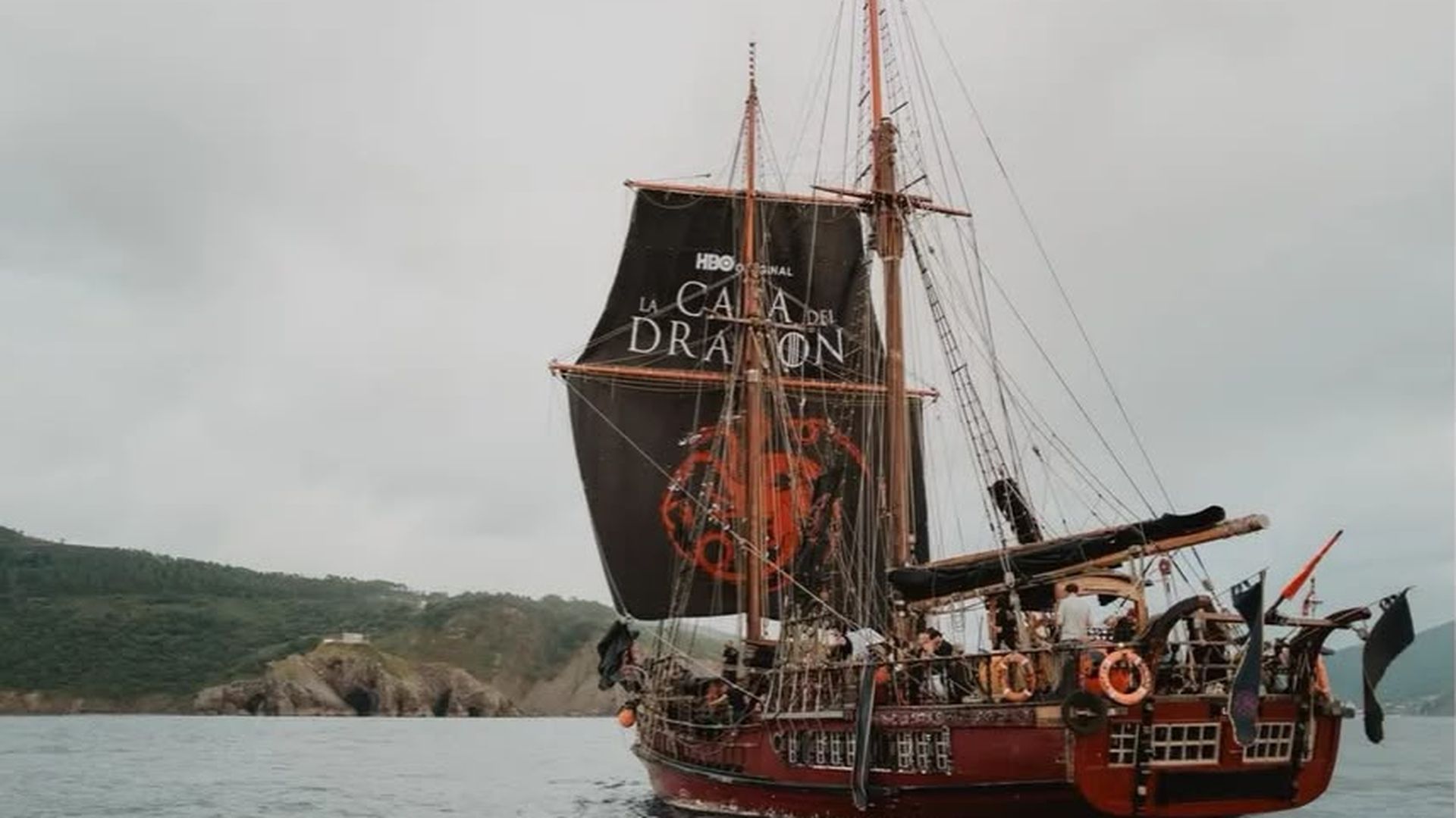Espectacular navío inspirado en la Casa Targaryen Espectacular navío inspirado en la Casa Targaryen
