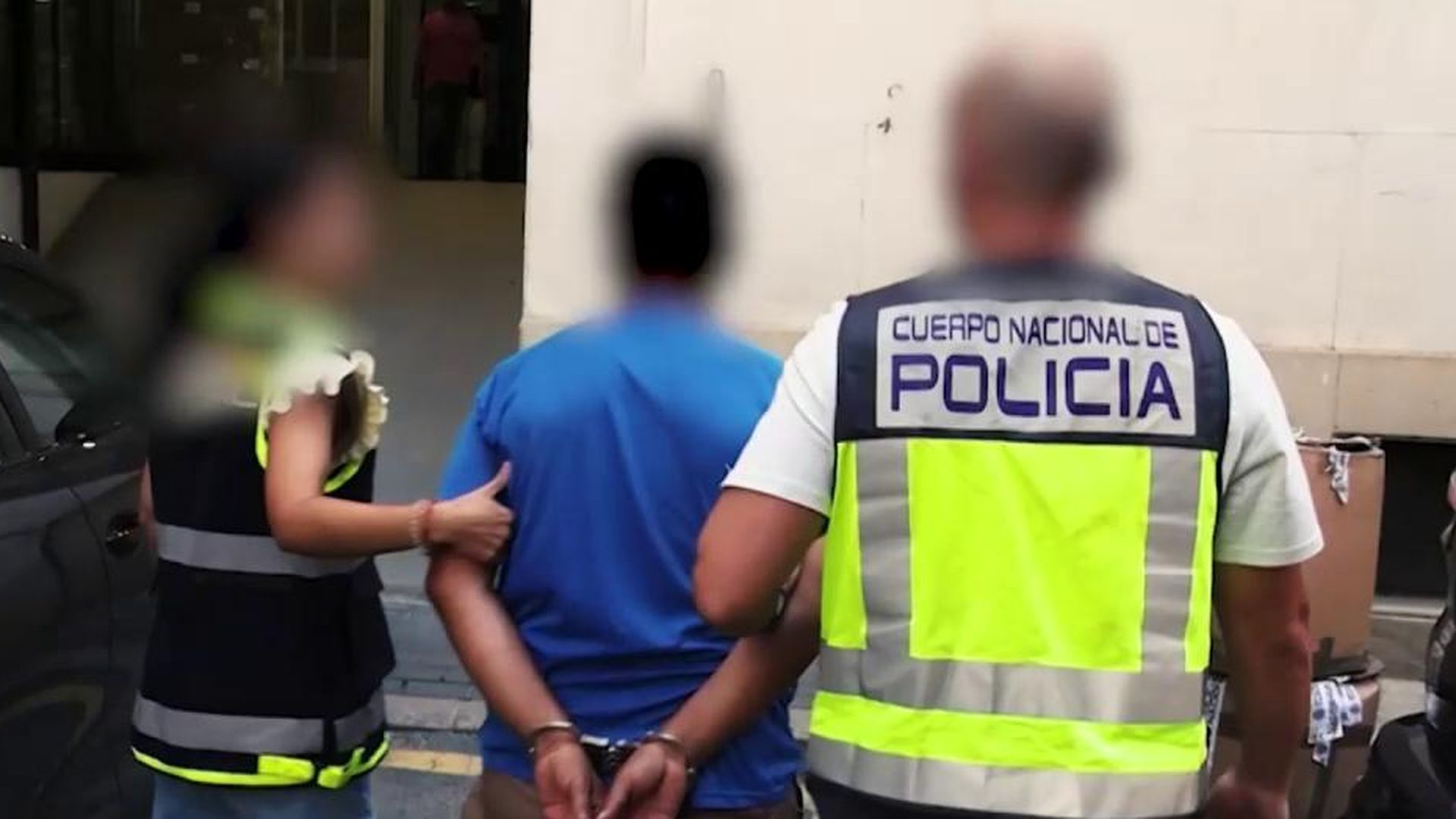 Prisión comunicada y sin fianza para el acusado de asesinar a su expareja en un centro comercial de Murcia