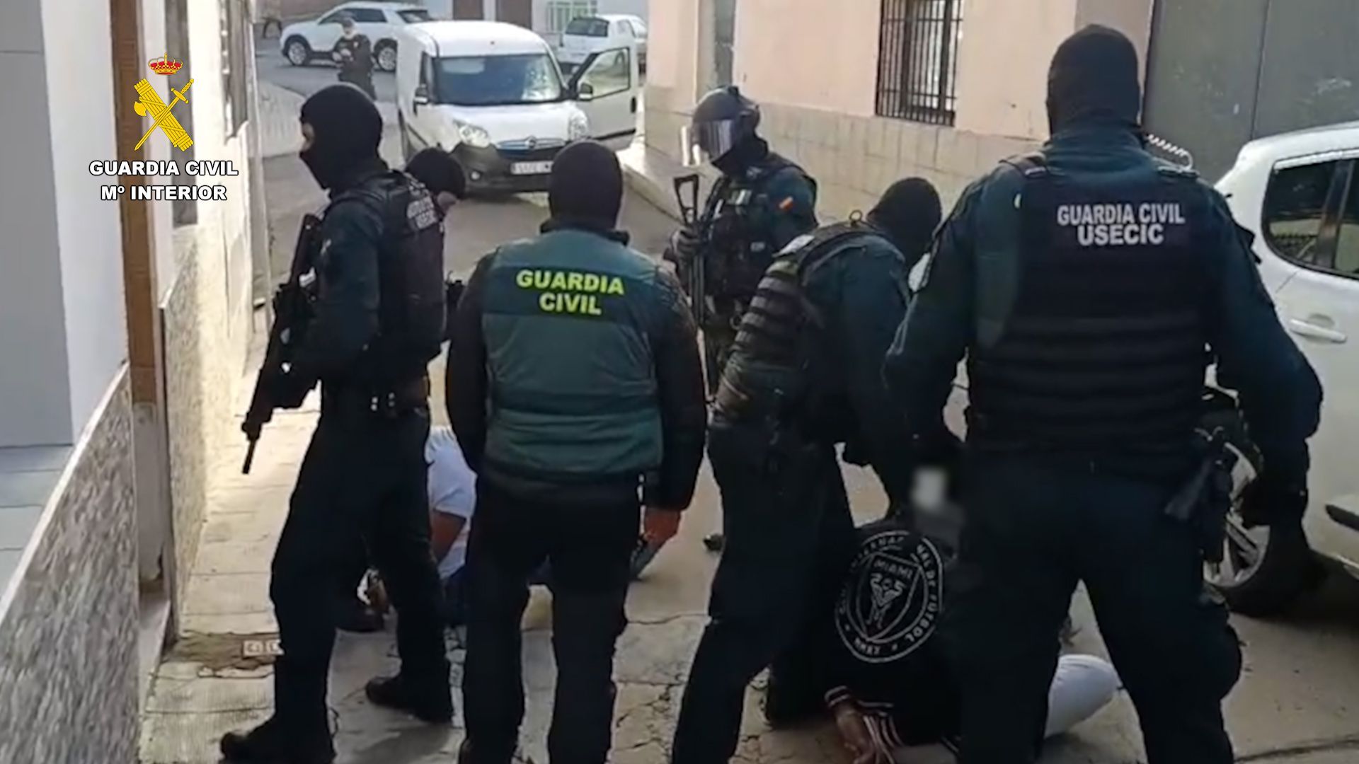 Gran operación antidroga en Muxía, A Coruña: más de una docena de detenidos y 1.500 kilos de cocaína incautados Gran operación antidroga en Muxía, A Coruña: más de una docena de detenidos y 1.500 kilos de cocaína incautados