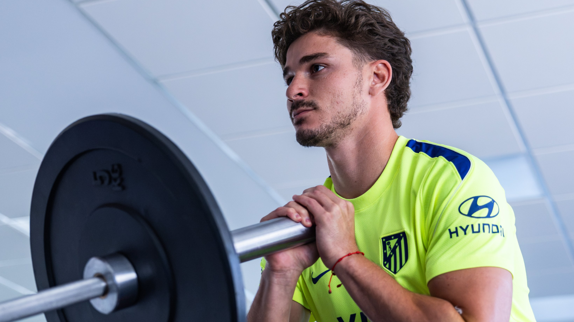 Julián Álvarez, trabajando en Majadahonda Julián Álvarez, trabajando en Majadahonda