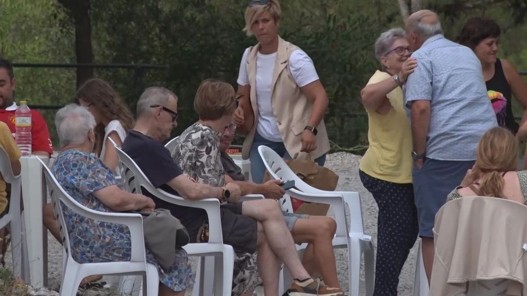 Los vecinos de Catí, Castellón, evacuados por el incendio ya pueden volver a sus viviendas