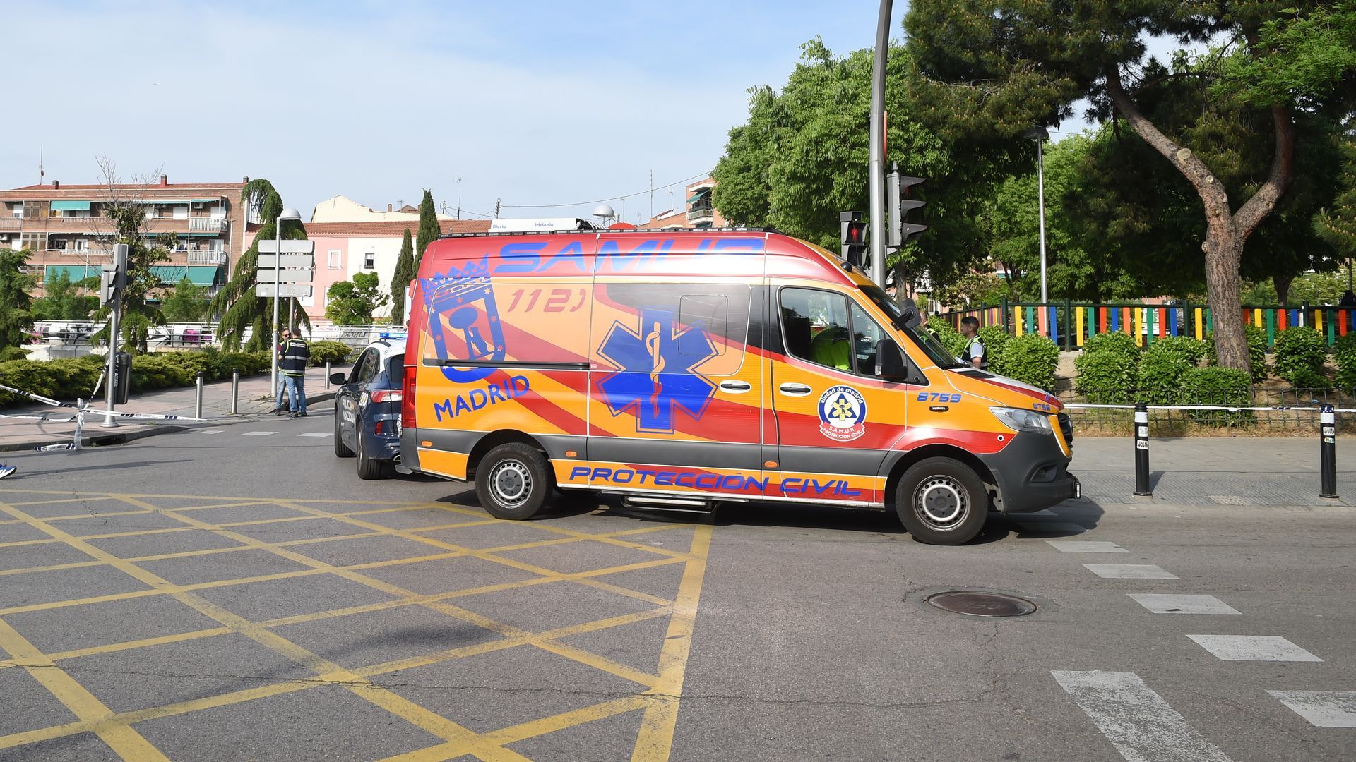 Matan a una mujer de varias cuchilladas en una reyerta entre familias en Puente de Vallecas, Madrid Matan a una mujer de varias cuchilladas en una reyerta entre familias en Puente de Vallecas, Madrid