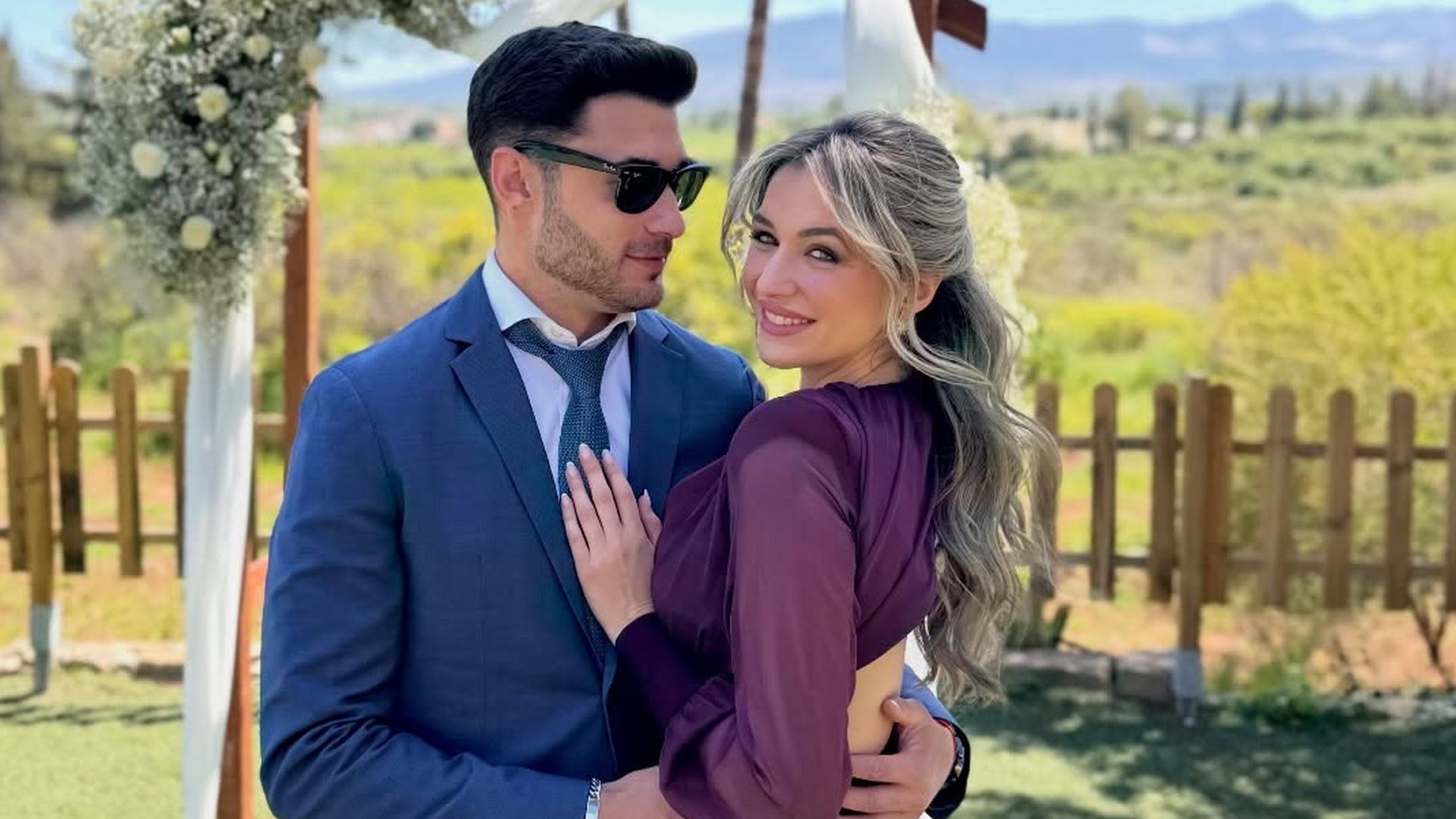 Mireya Bravo y su novio se casan