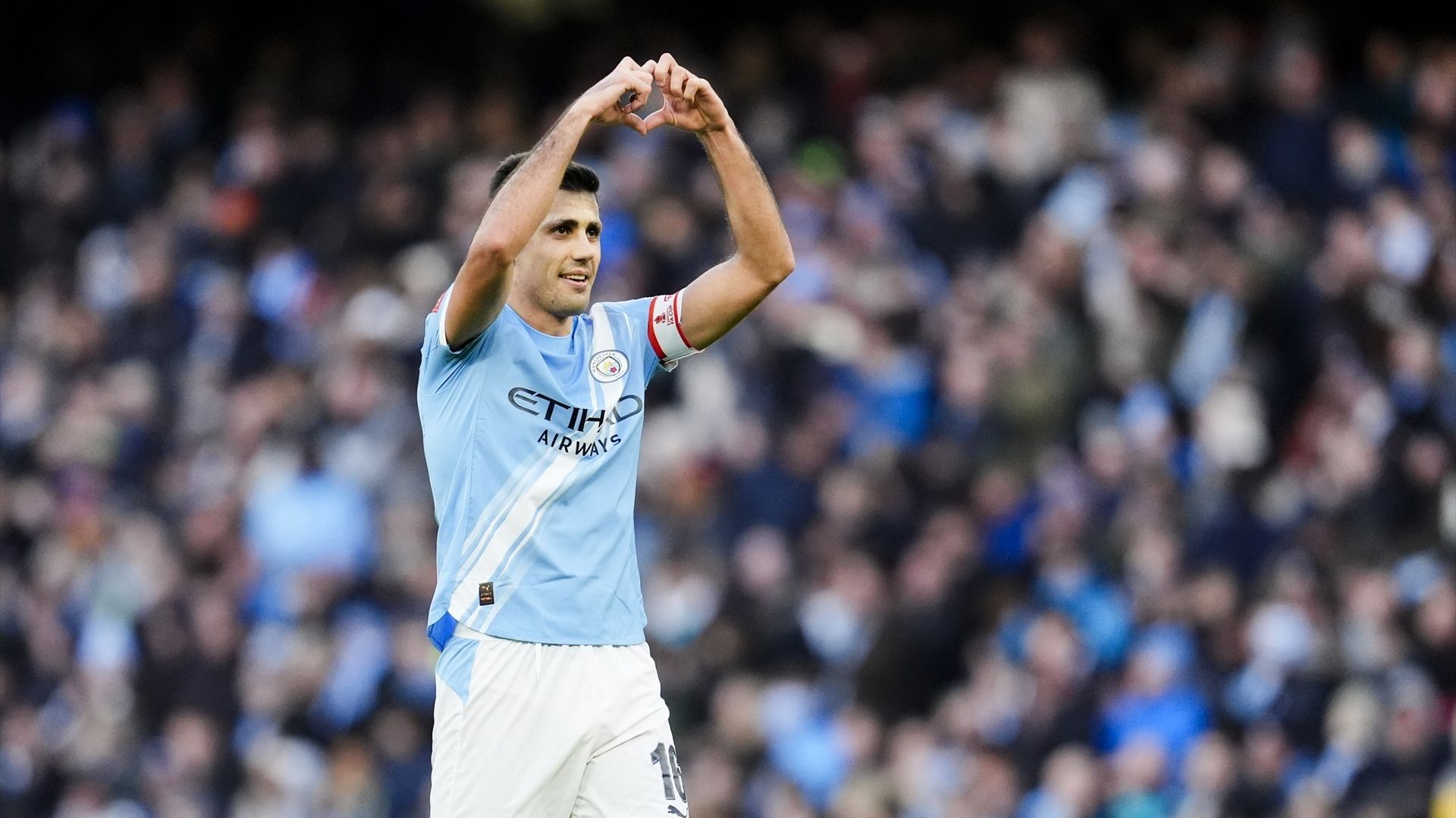 Rodri Hernández en un partido con el Manchester City