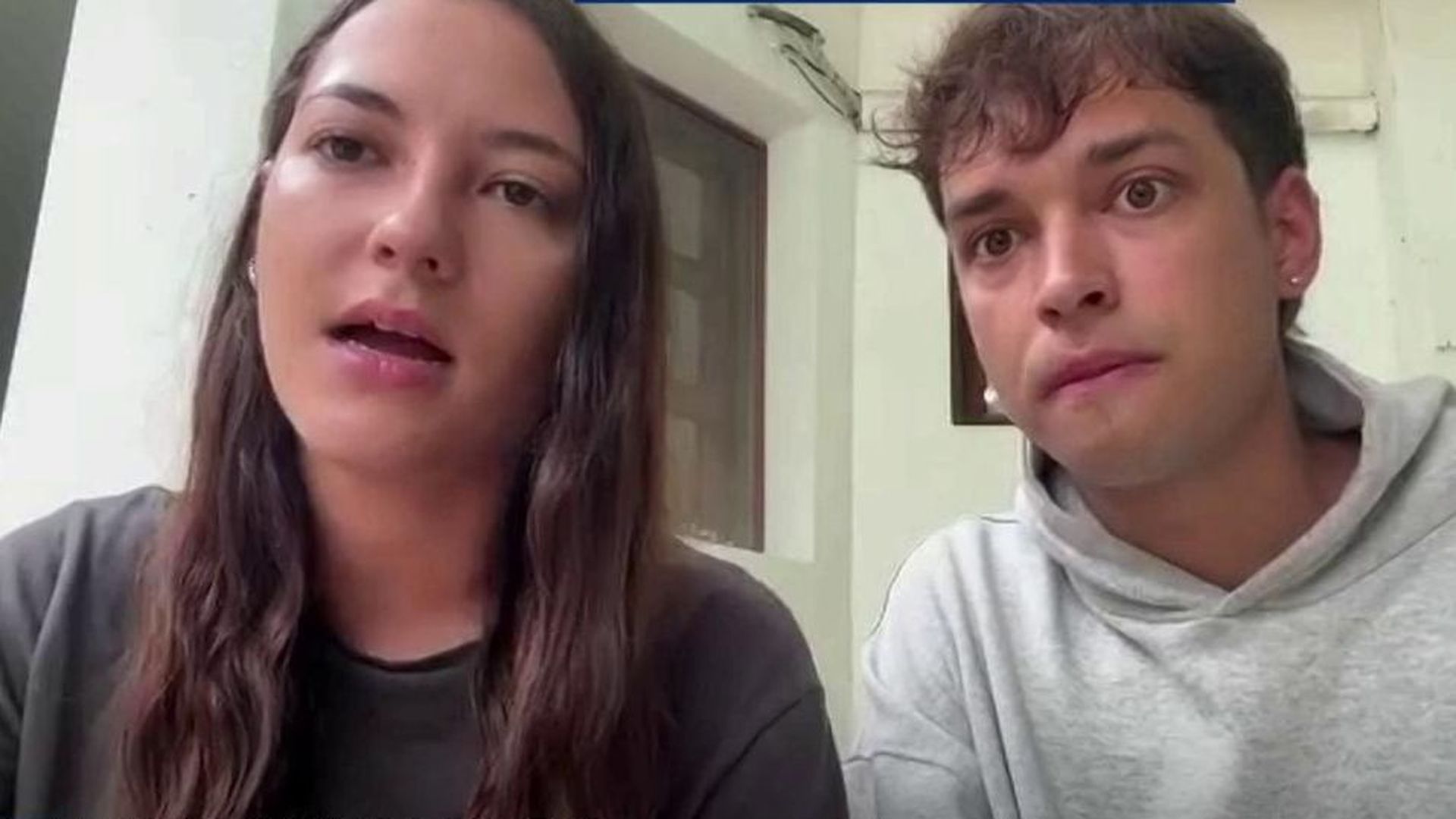 Ainoa y Carlos y su tour de pesadilla: cruzaron el epicentrodel terremoto de Colombia en autobús horas camino de Bogotá Ainoa y Carlos y su tour de pesadilla: cruzaron el epicentrodel terremoto de Colombia en autobús horas camino de Bogotá
