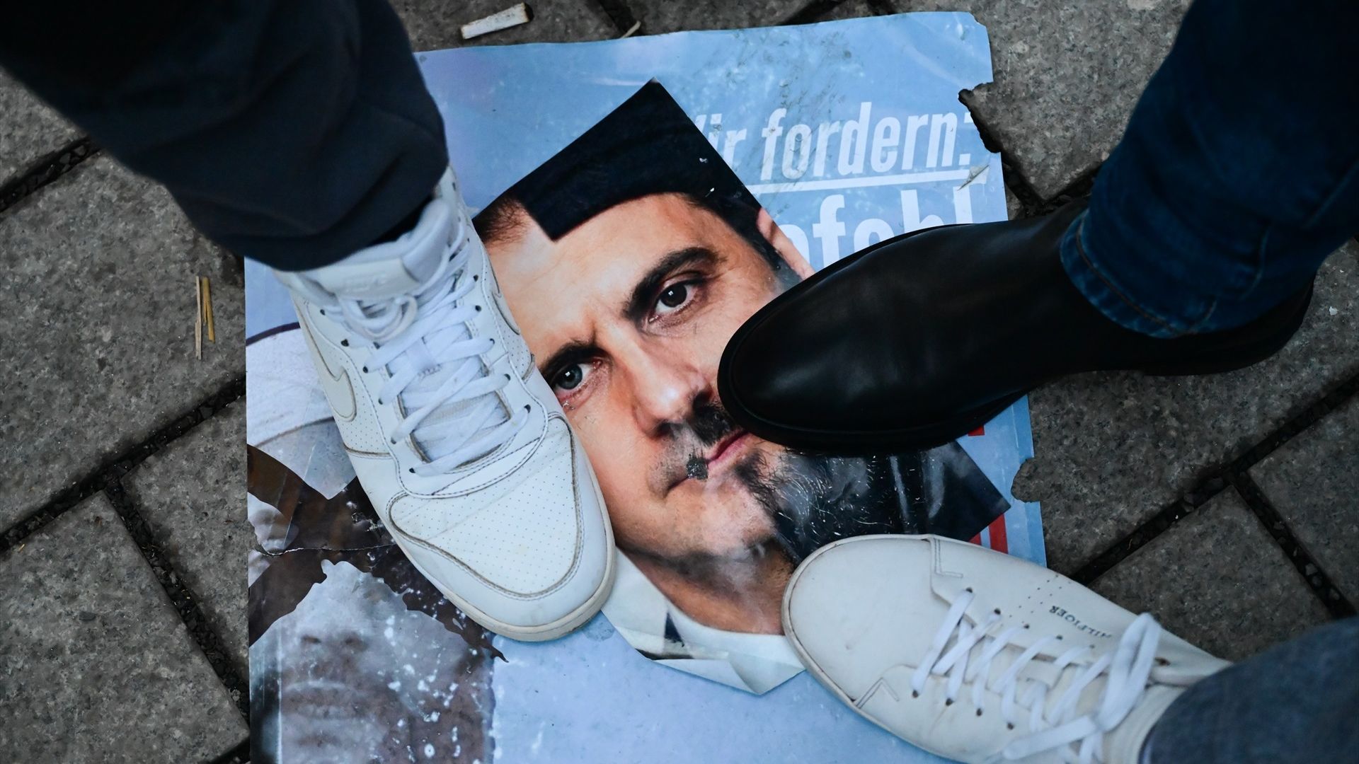 Condenan a muerte al exdictador sirio Bachar al Asad, exiliado en Moscú, en la primera sentencia pública de transición Condenan a muerte al exdictador sirio Bachar al Asad, exiliado en Moscú, en la primera sentencia pública de transición