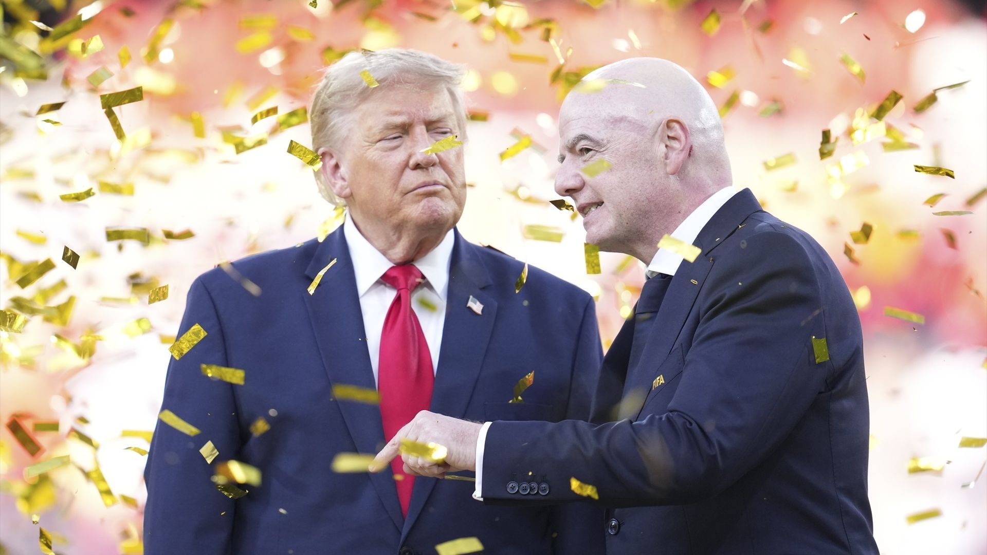 Donald Trump avisa de un "terrible error" si la FIFA sustituye a su presidente Gianni Infantino: "Nunca volverá a ser tan exitoso" Donald Trump avisa de un "terrible error" si la FIFA sustituye a su presidente Gianni Infantino: "Nunca volverá a ser tan exitoso"
