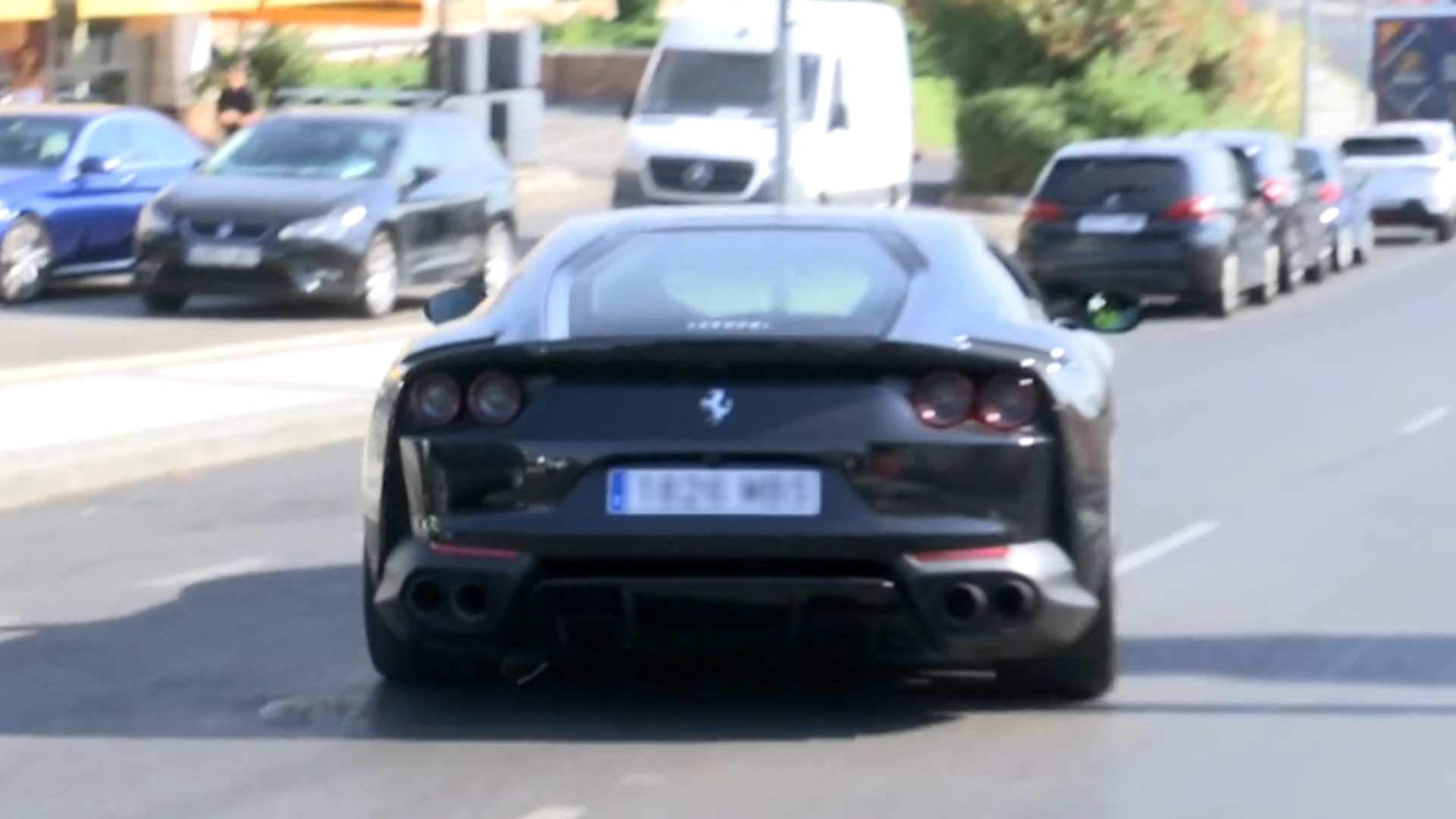 El Ferrari 812 Superfast de Marcos Llorente
