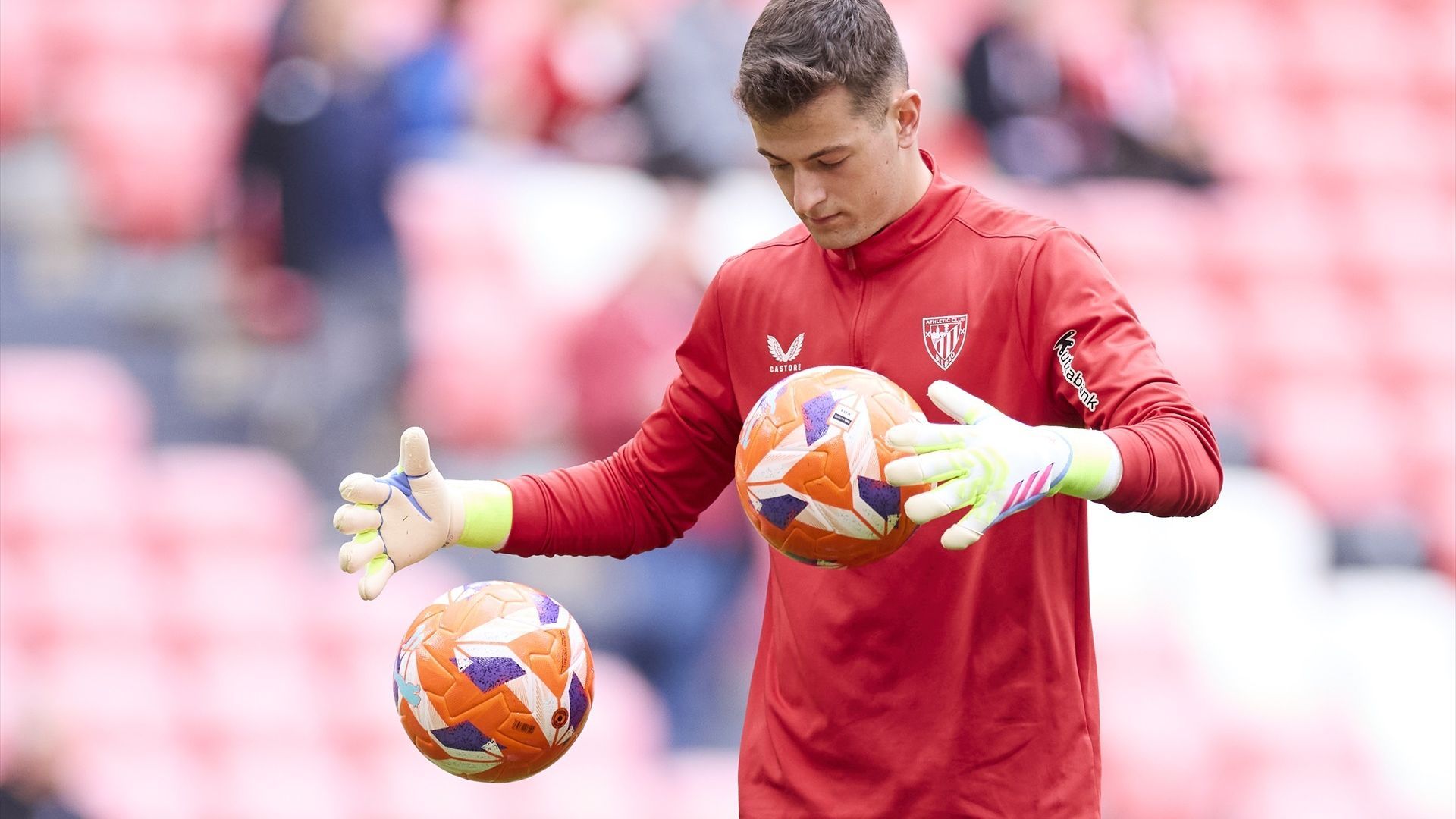 Julen Agirrezabala, en un calentamiento del Athletic Julen Agirrezabala, en un calentamiento del Athletic